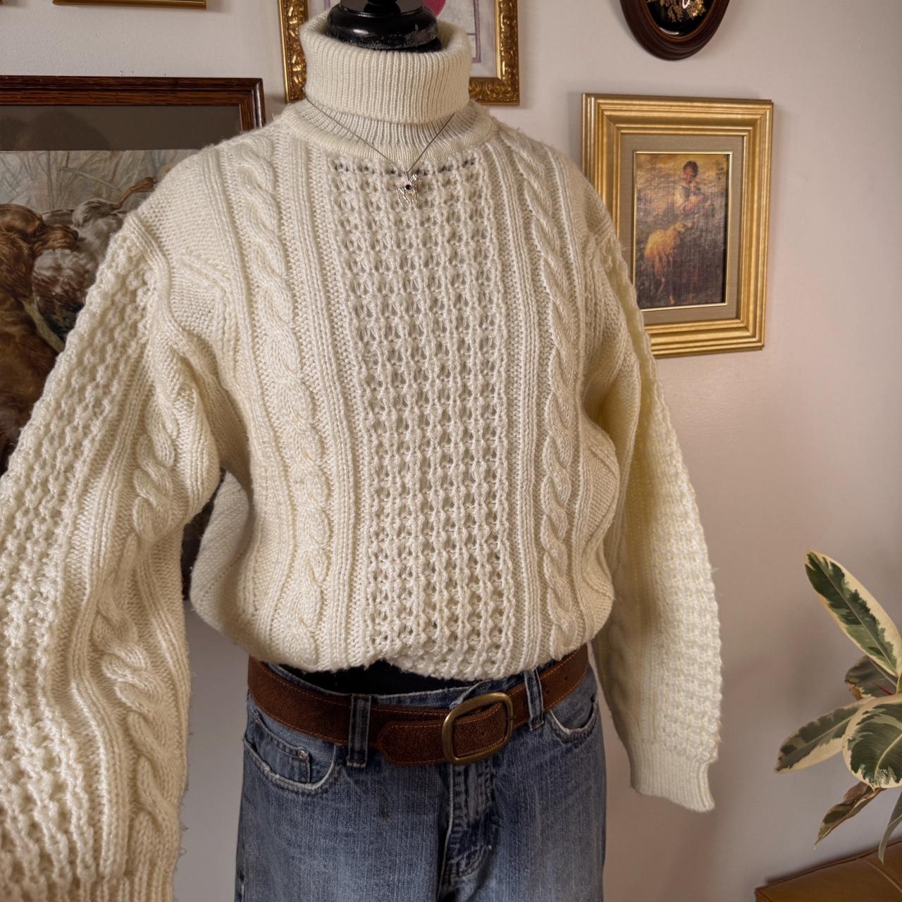 Cream cable knit turtleneck sweater (M)