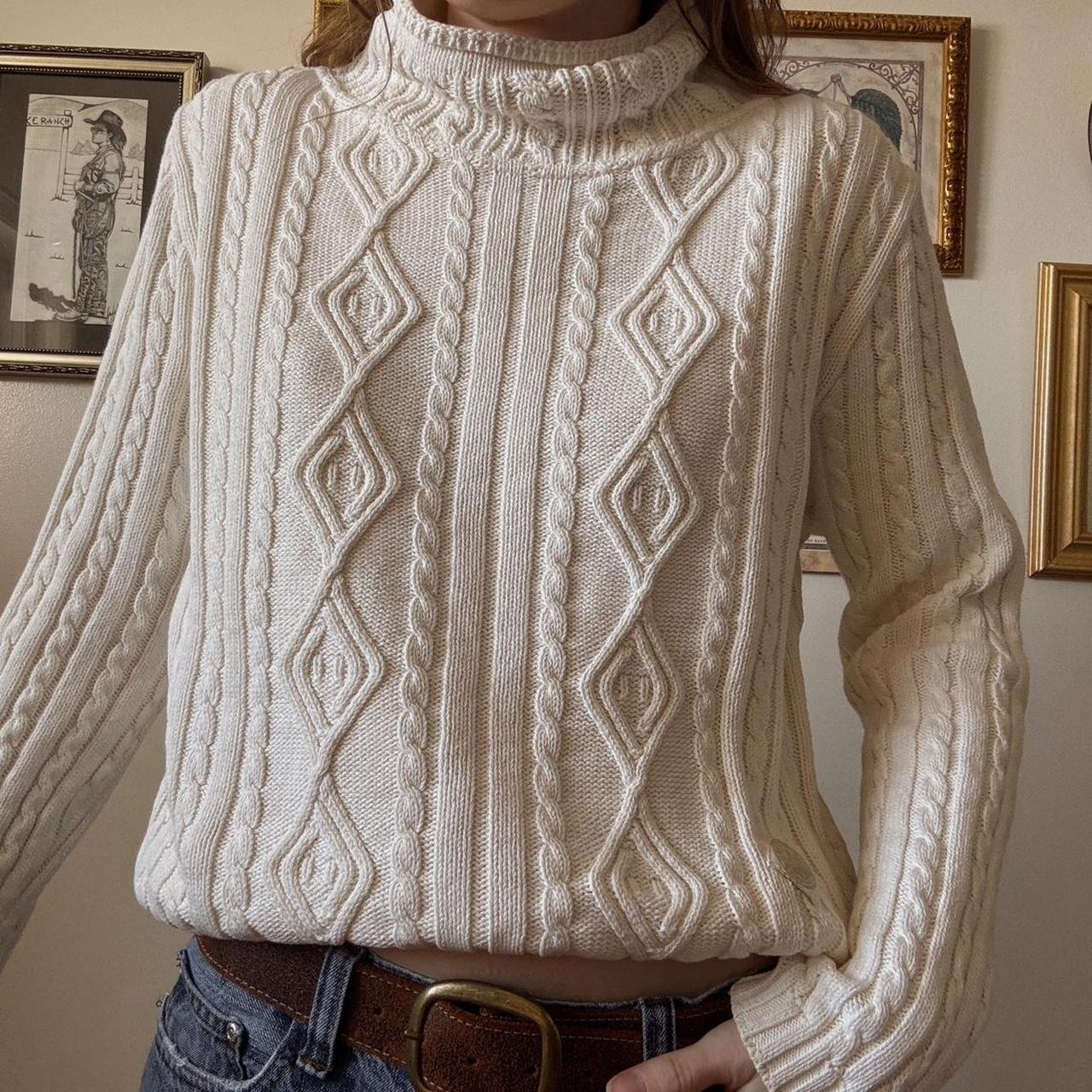 Cream white cable knit sweater (M)