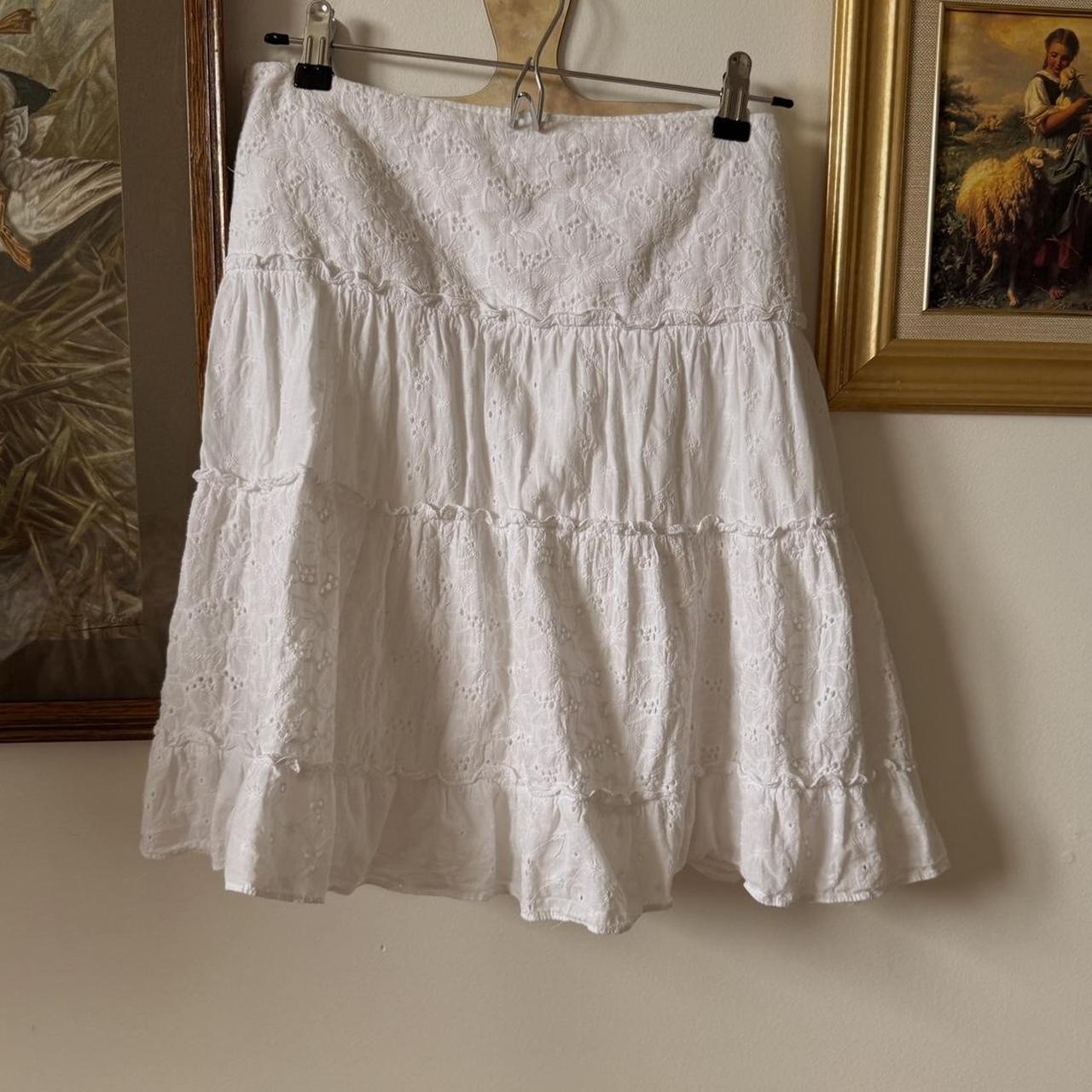 White ruffle tiered skirt (S)