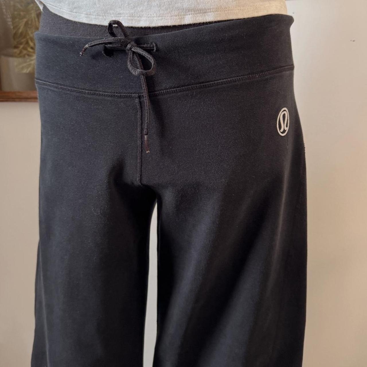 Y2K wide leg Lululemon sweatpants (M)