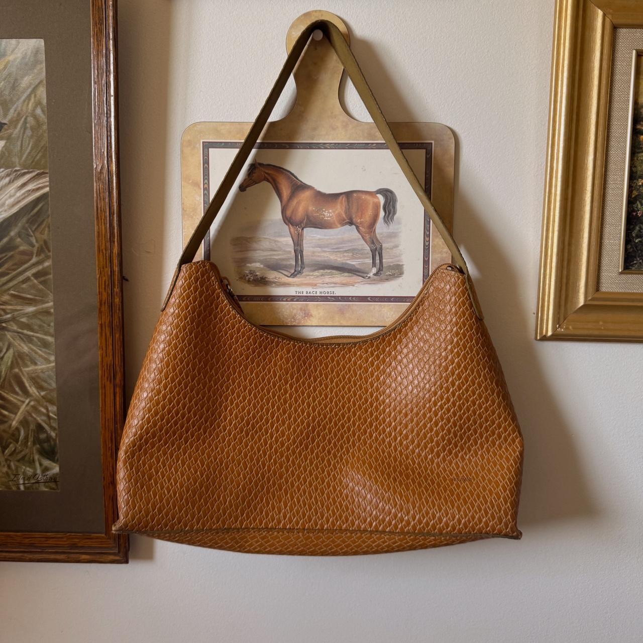 Tan leather shoulder bag