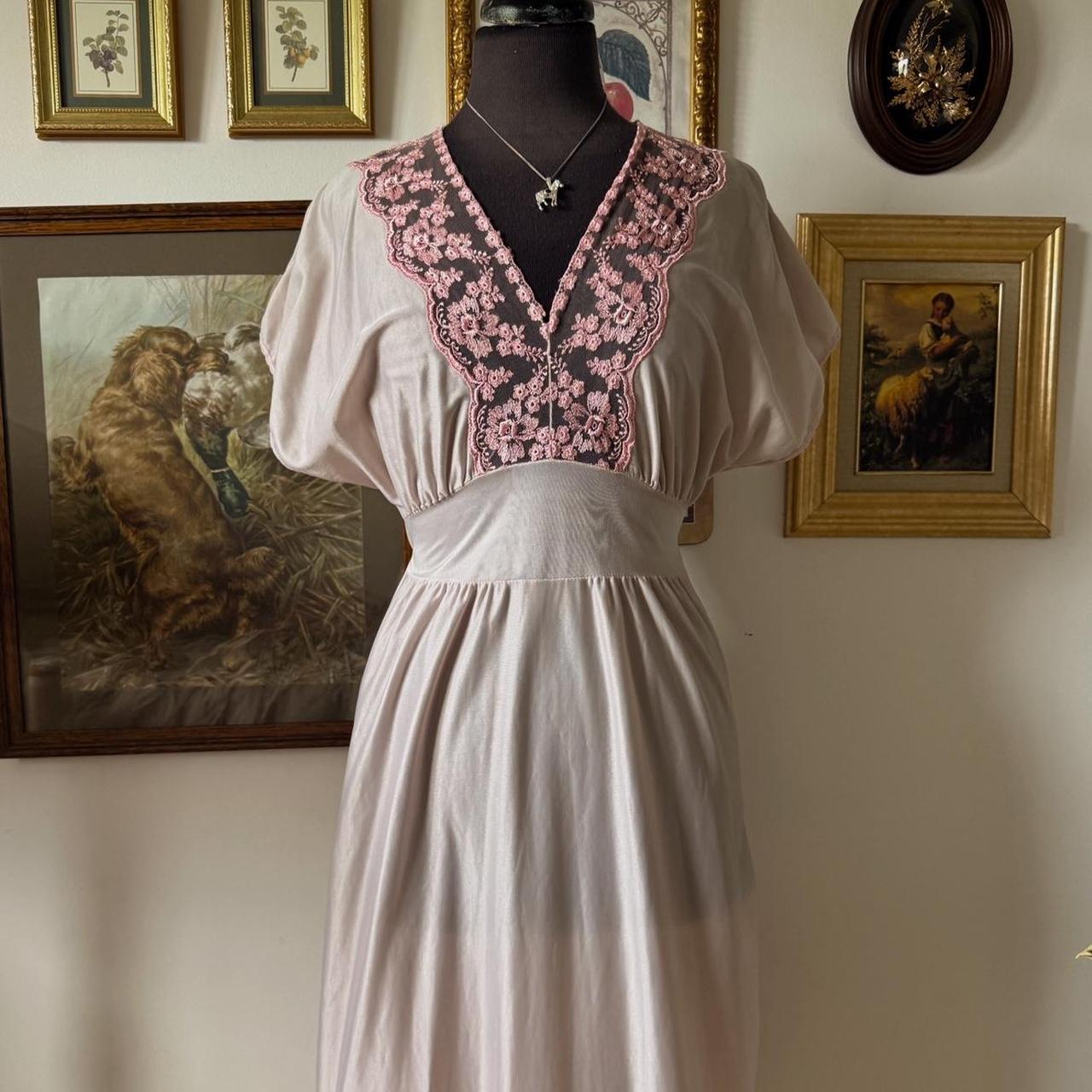 Pink satin lace dress (S/M)