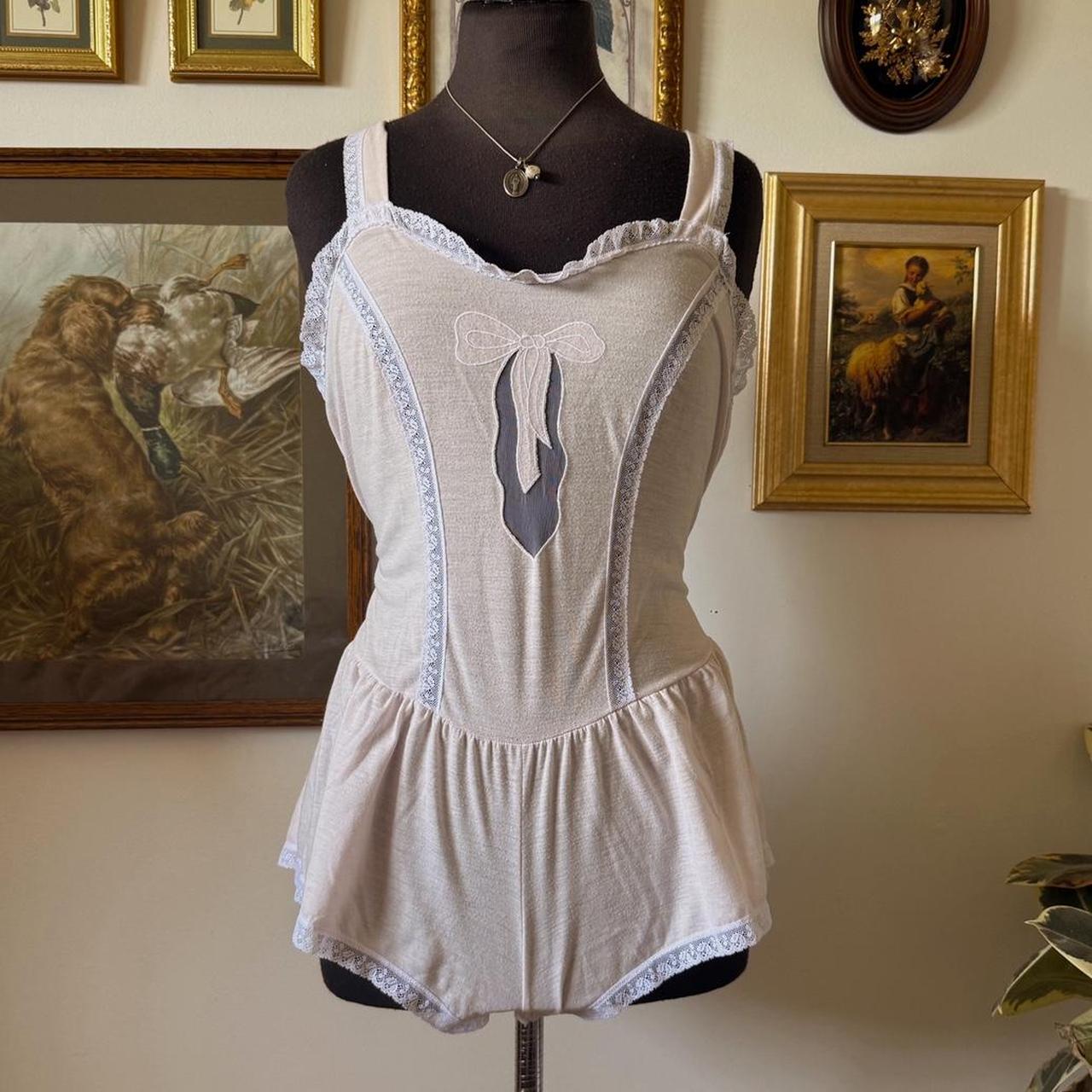 Bow lace vintage romper (M/L)