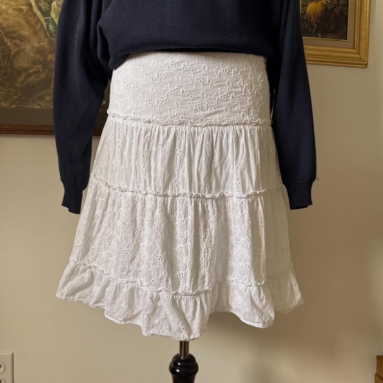White ruffle tiered skirt (S)