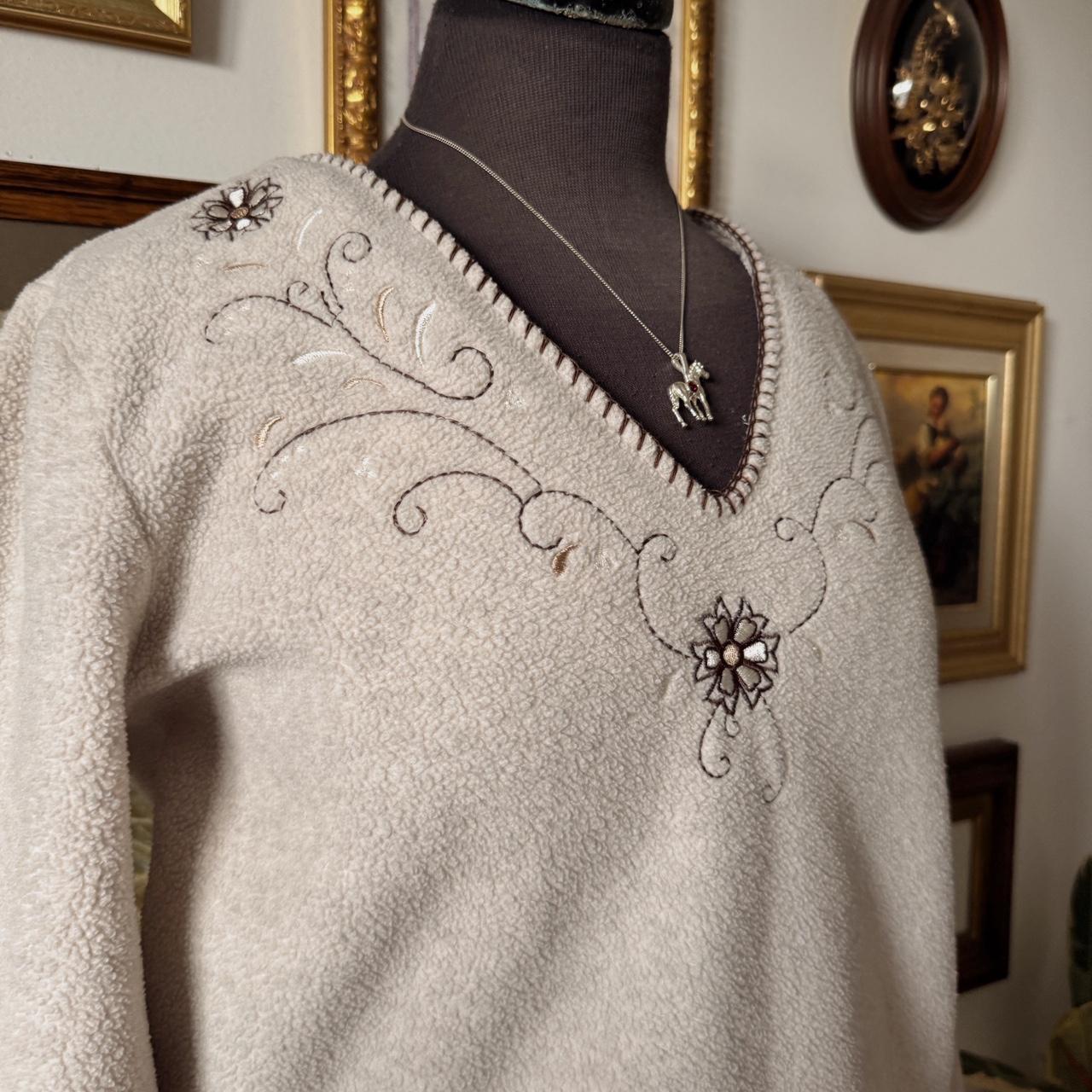 Cream embroidered cottage fleece (S)