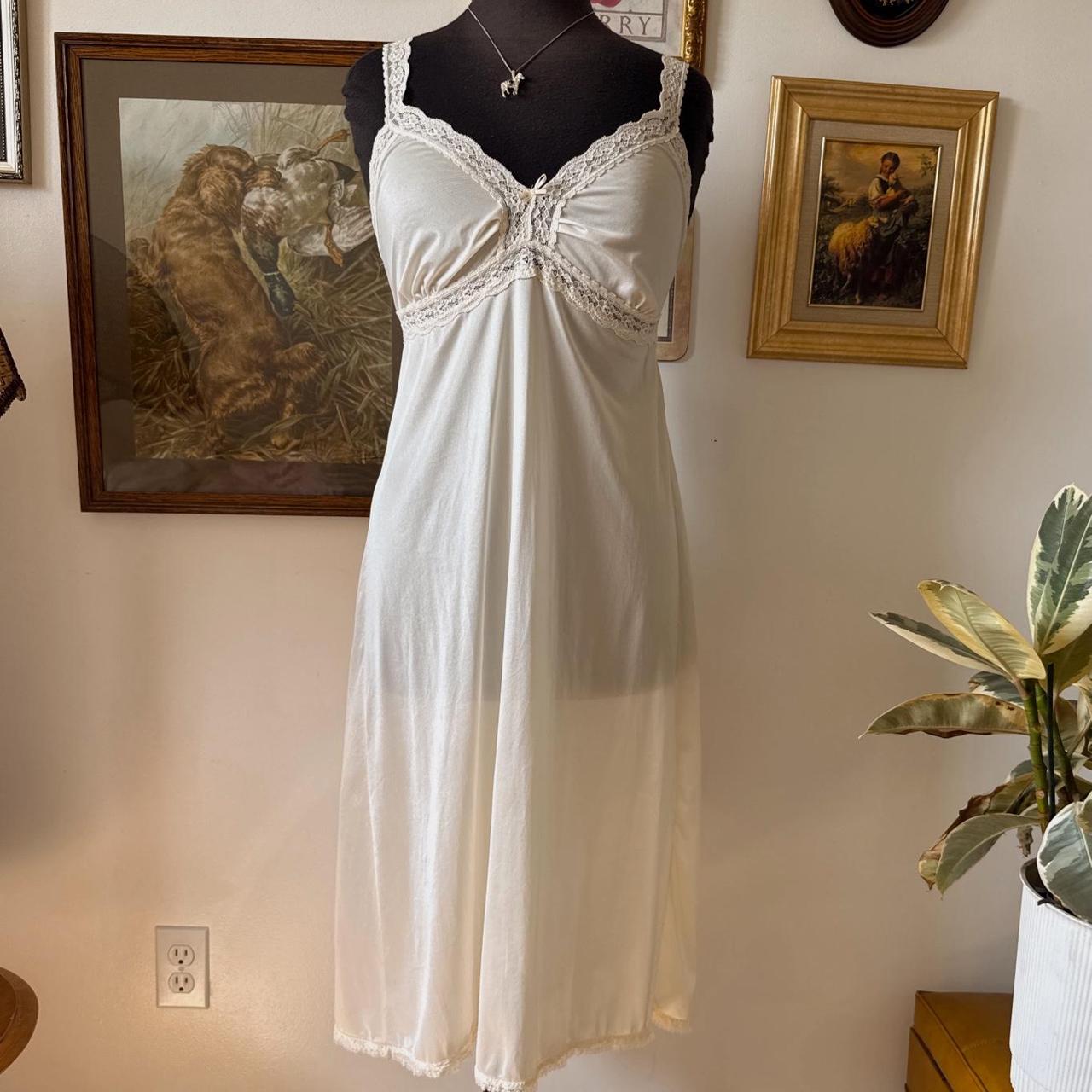 Cream lace slip dress (L)