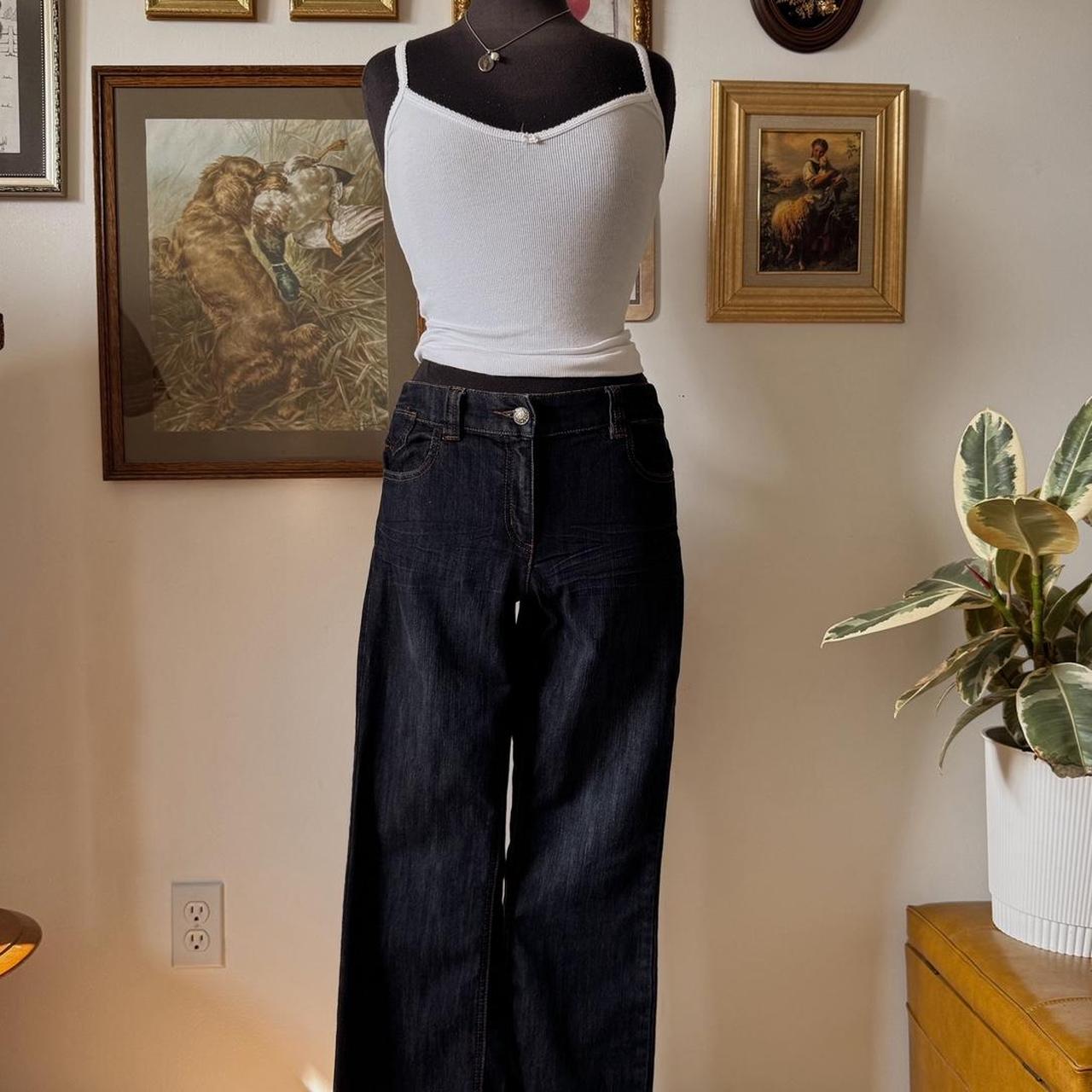 Dark wash boot cut jeans (M)