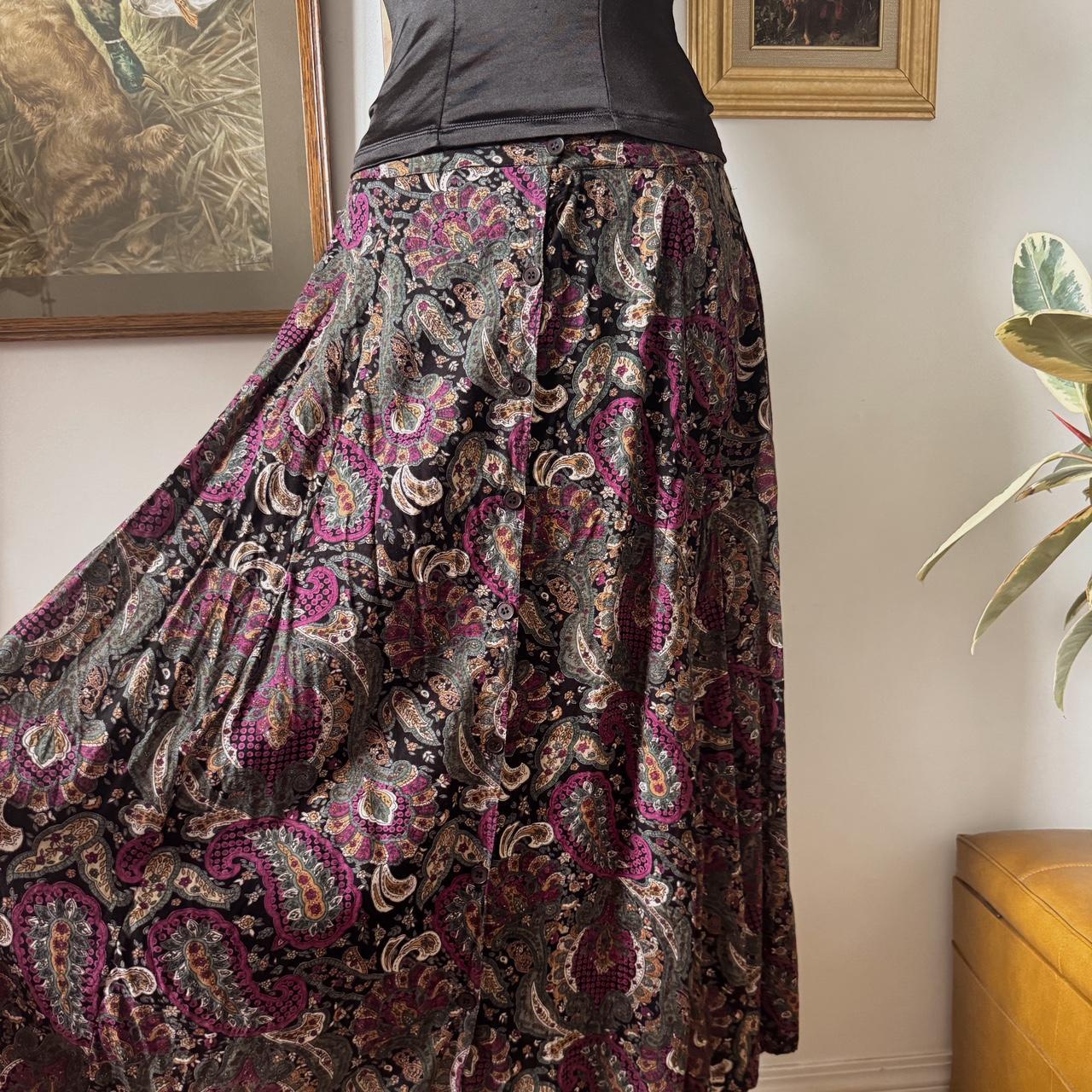 90s dark paisley maxi skirt (M)