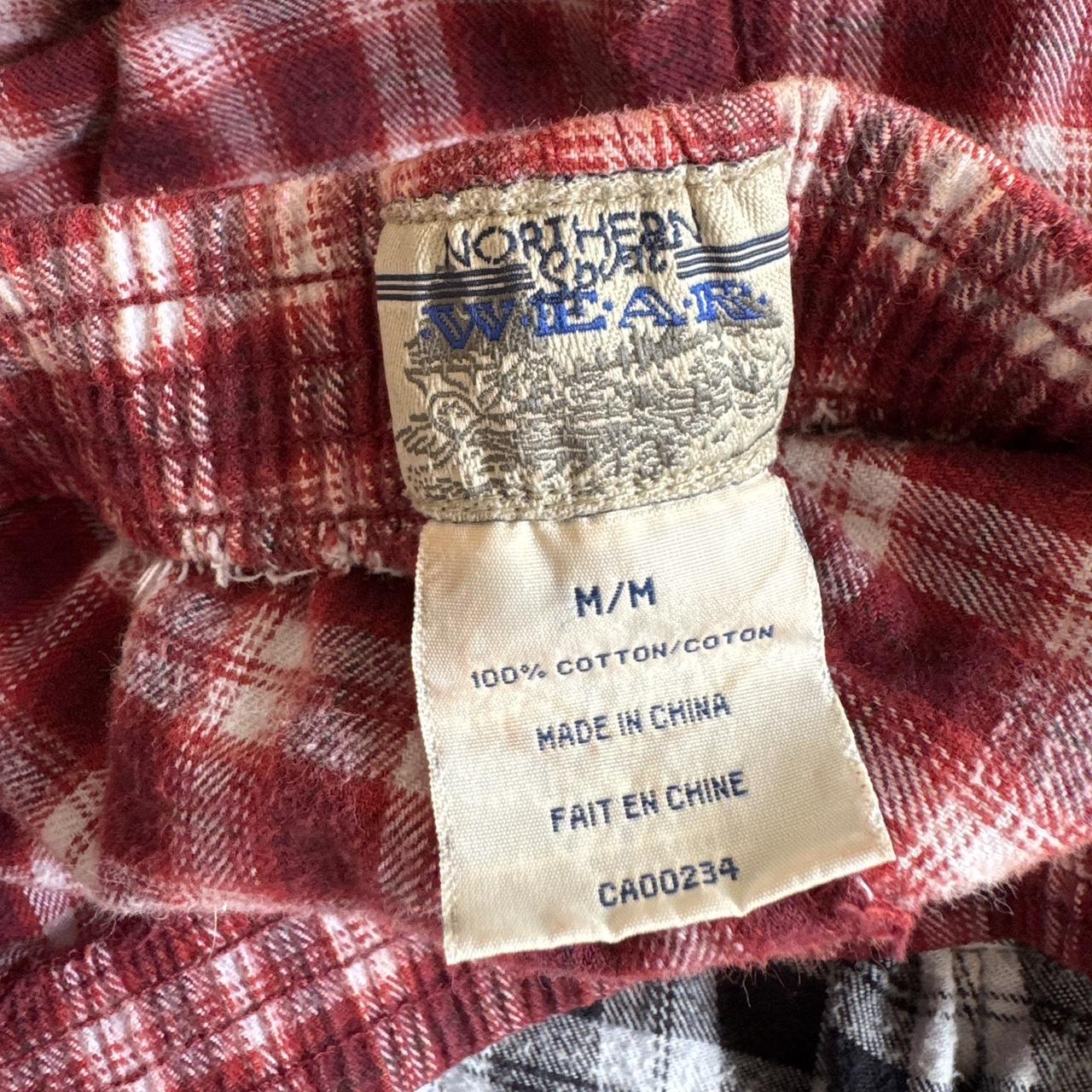 Red flannel boxer shorts (S)