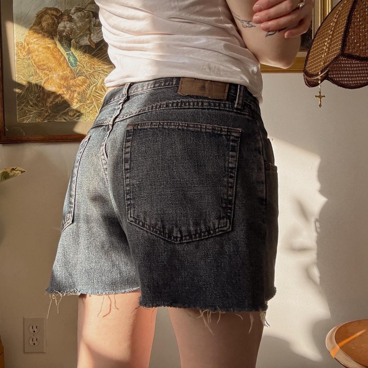 Vintage wrangler denim shorts (32")