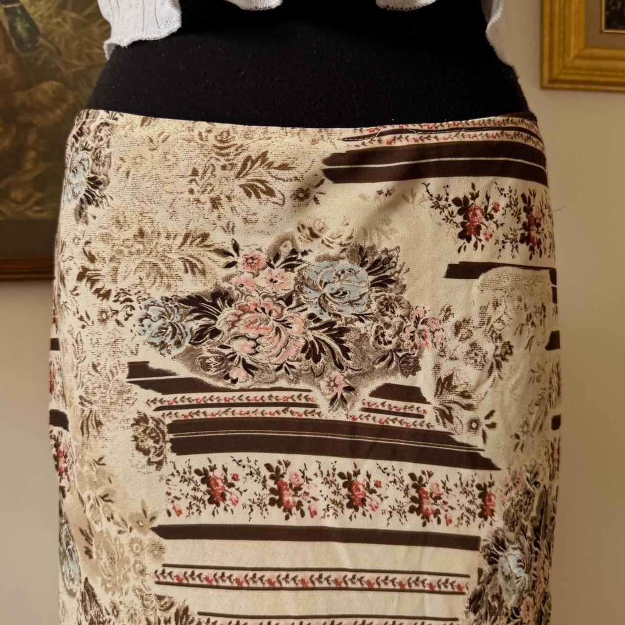 Cream floral midi skirt (S/M)