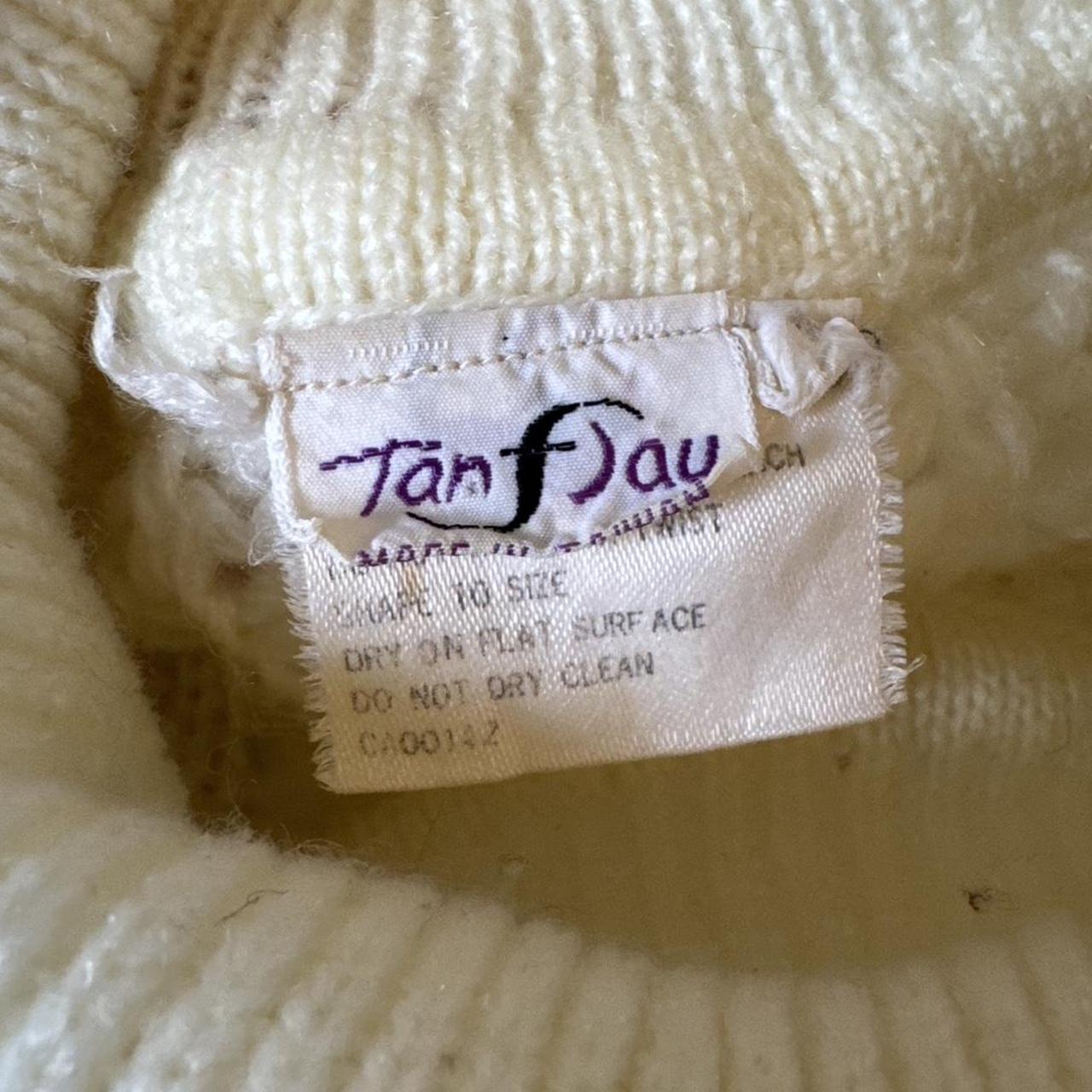 Cream cable knit turtleneck sweater (M)