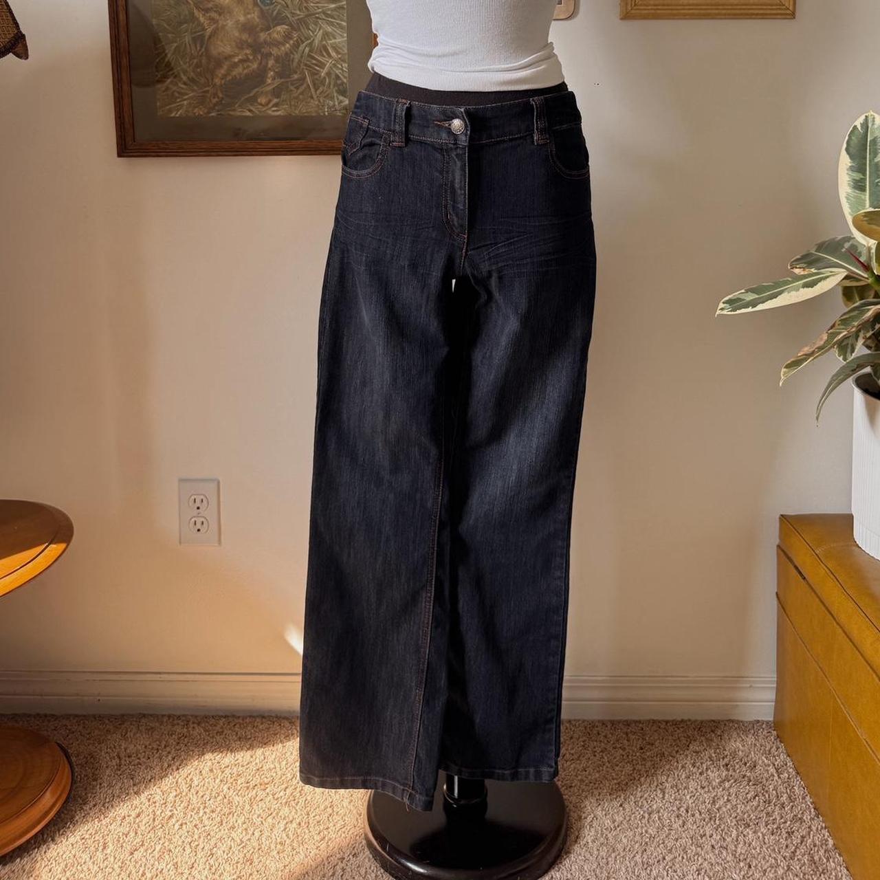 Dark wash boot cut jeans (M)