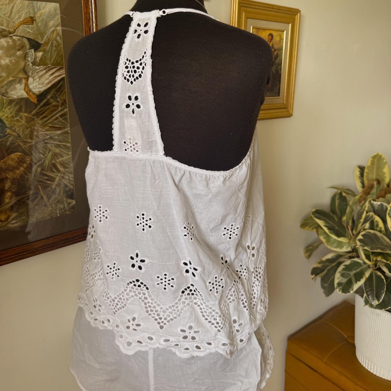 White cotton eyelet tank & shorts set (L)