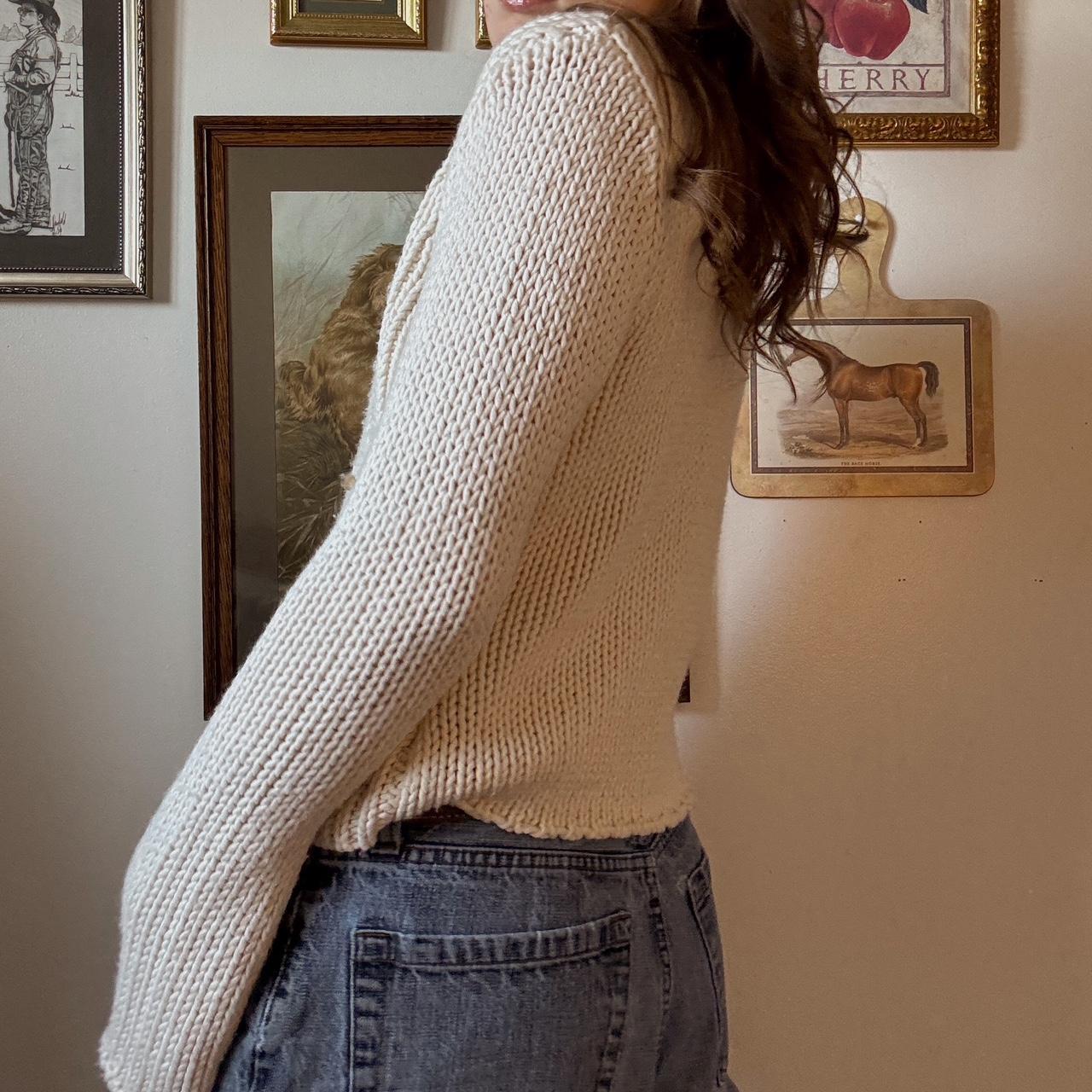 Y2K cream bell sleeve sweater (M)