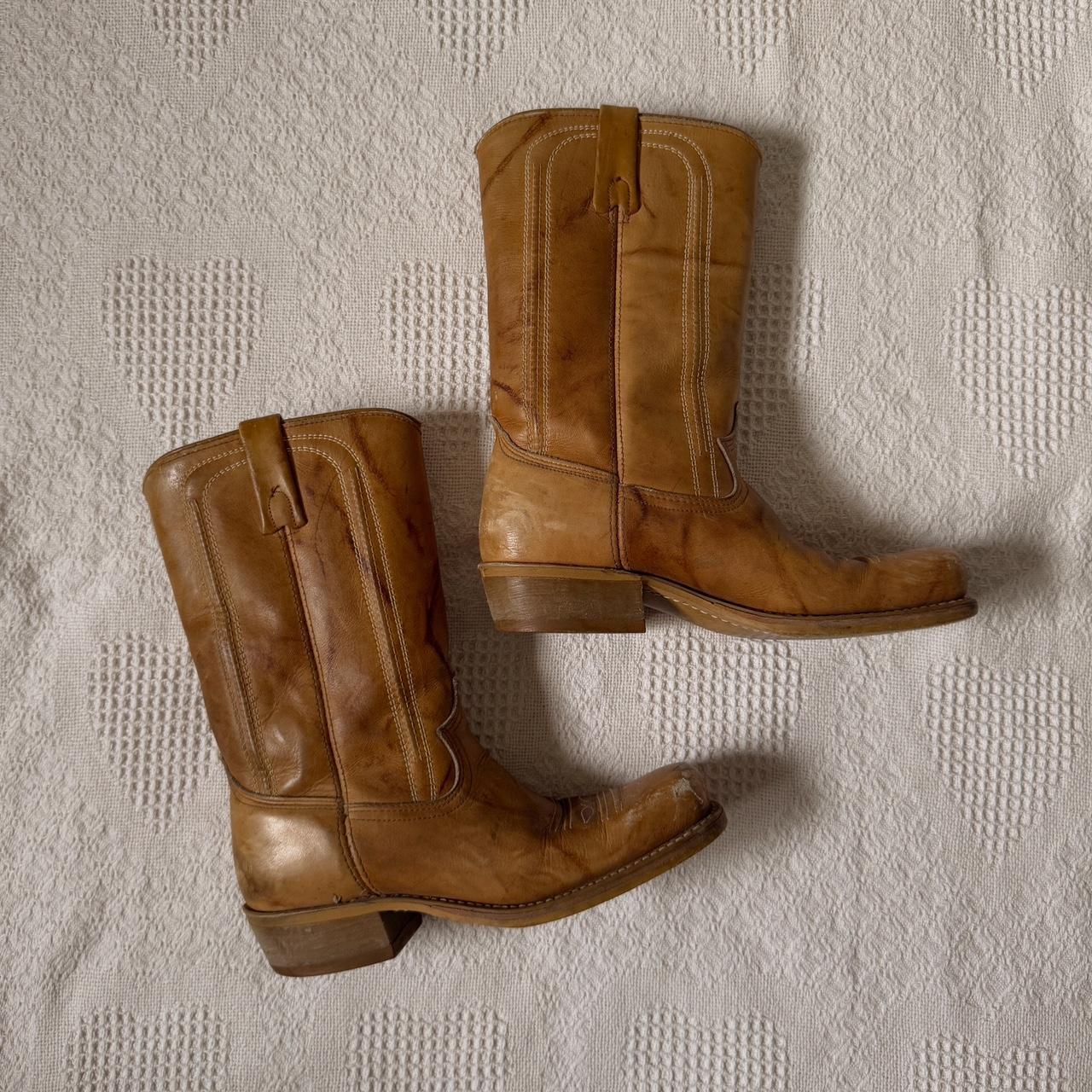 Tan leather cowboy boots (9)