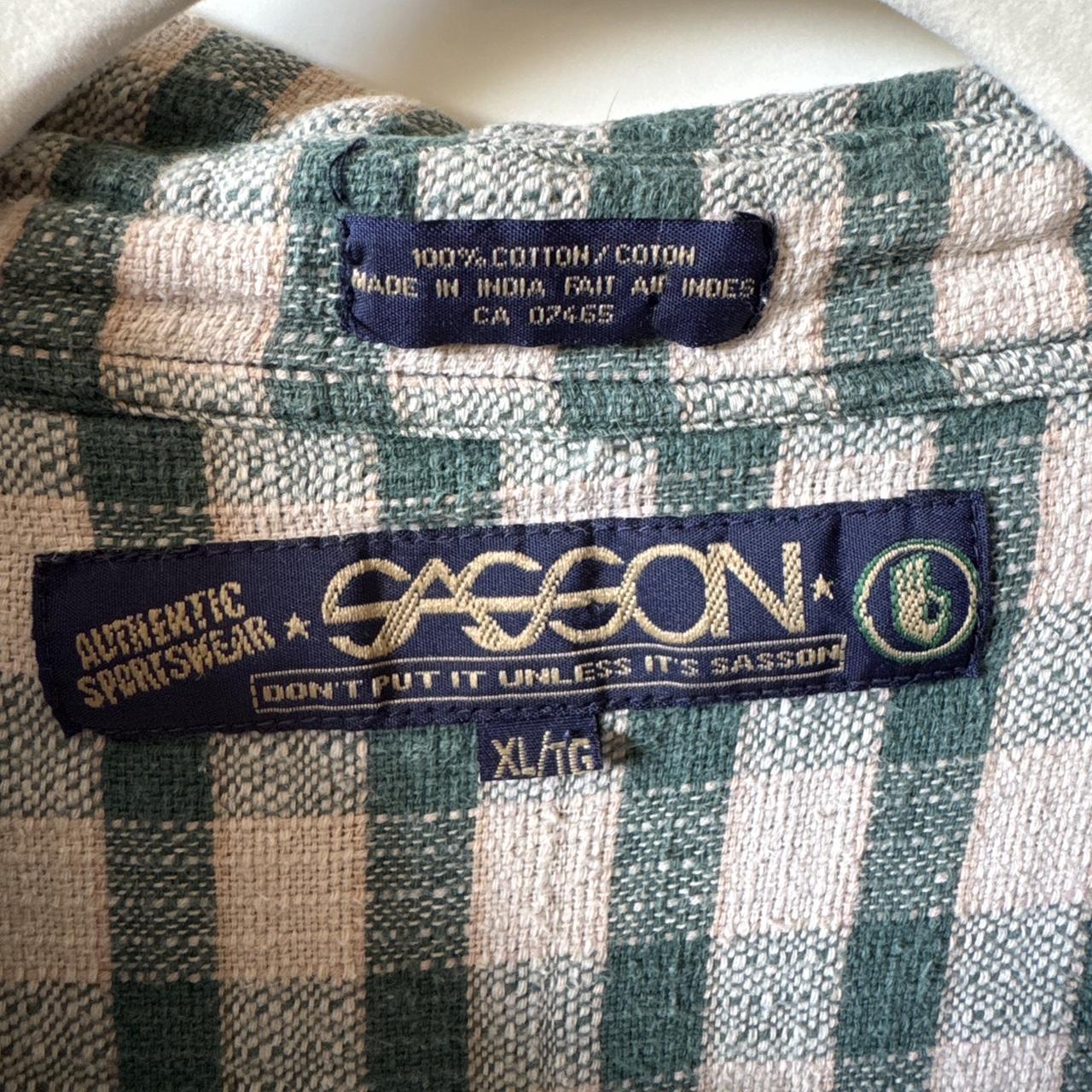 90s green flannel button up (XL)