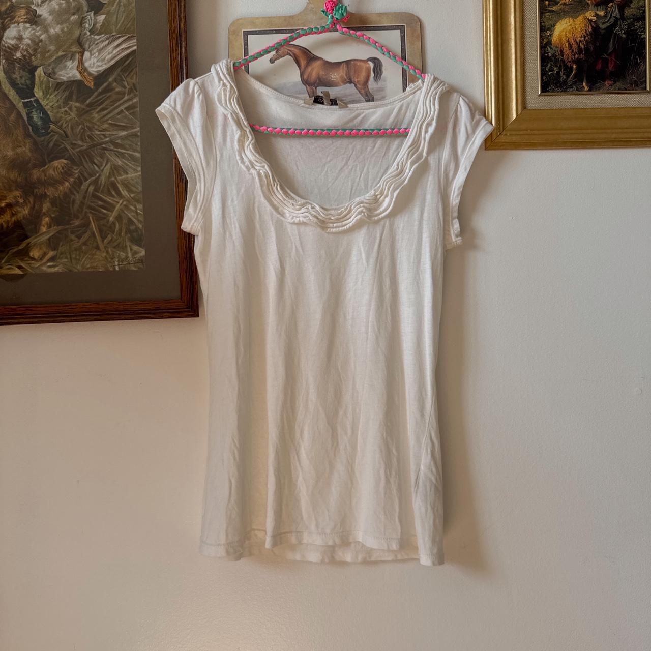 White scoop neck ruffle top (XS)
