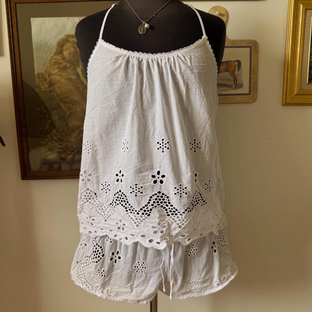 White cotton eyelet tank & shorts set (L)