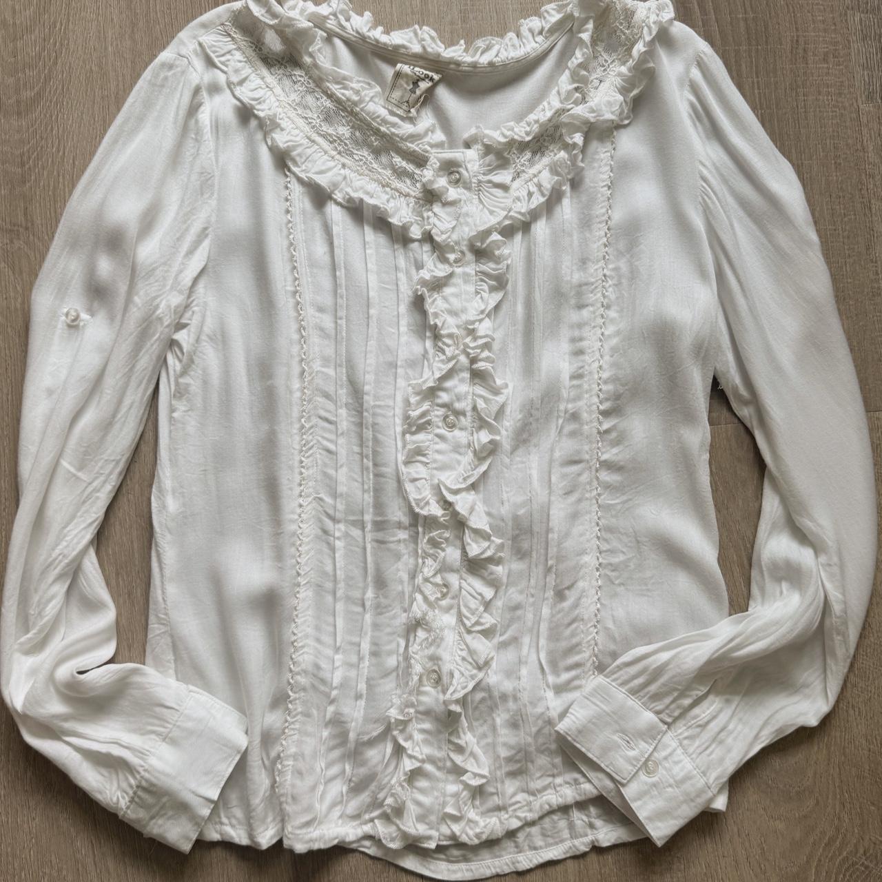 White cottage ruffle lace blouse (M)