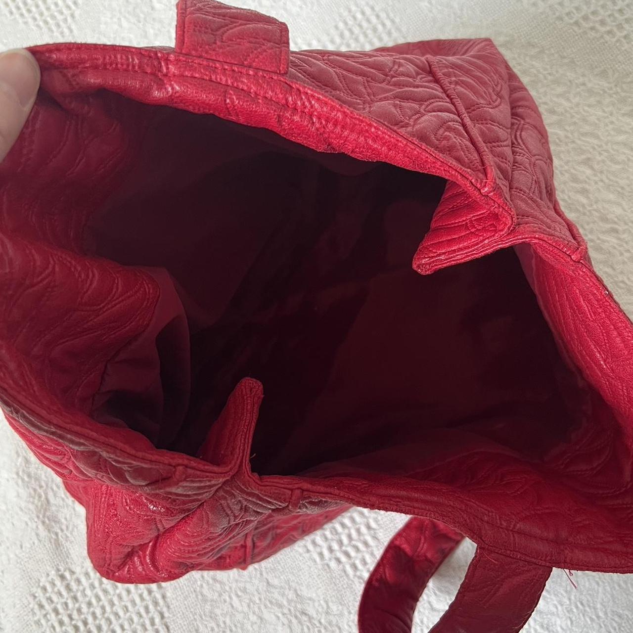 Red rose puff tote bag