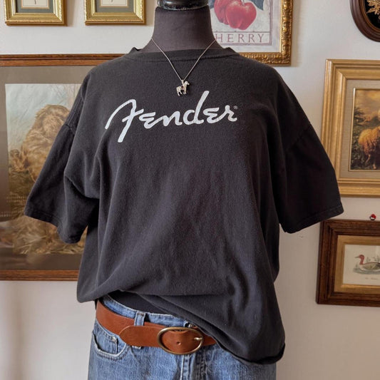 Oversized slouchy 90s fender tee (L)