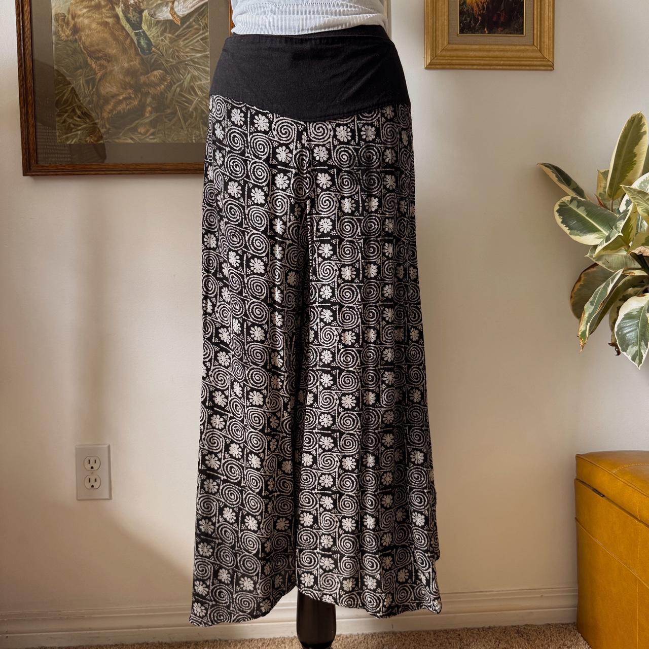 Wide leg flowy whimsical pants (S/M)