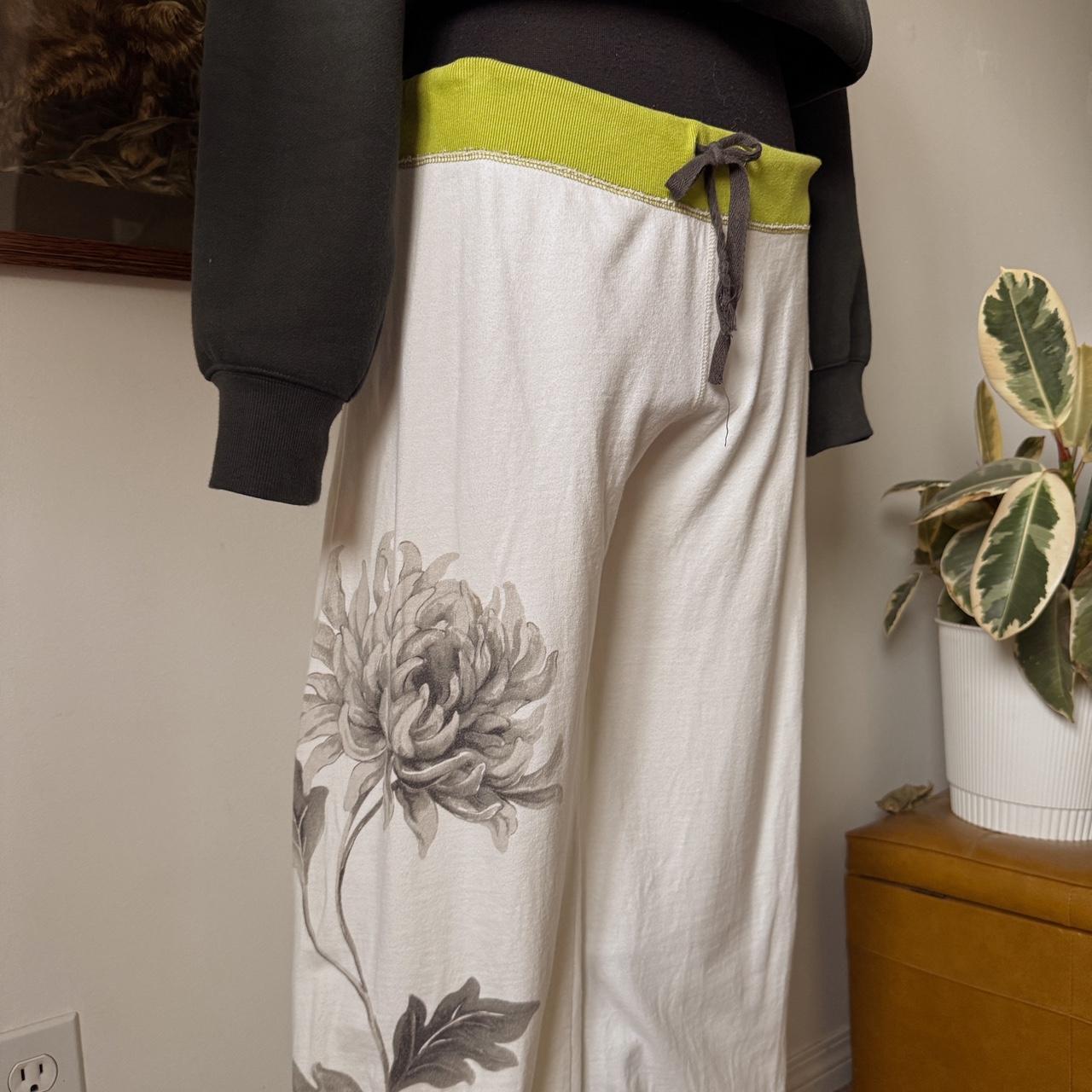 Y2K low rise white sweatpants (M)