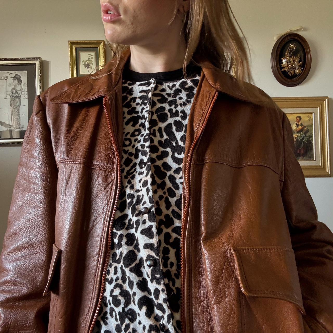 Chestnut brown leather bomber jacket (L)