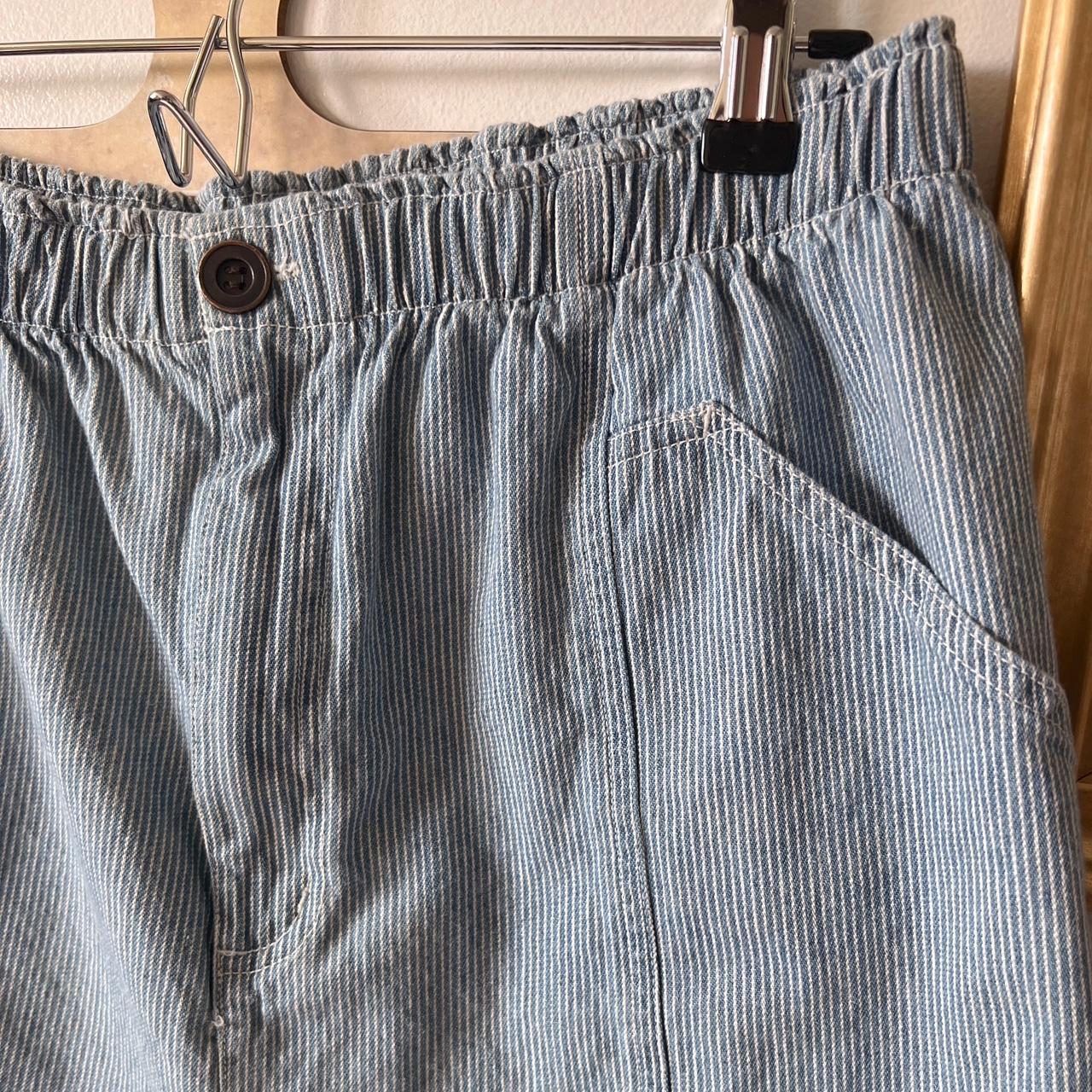 90s coastal striped shorts (XL)