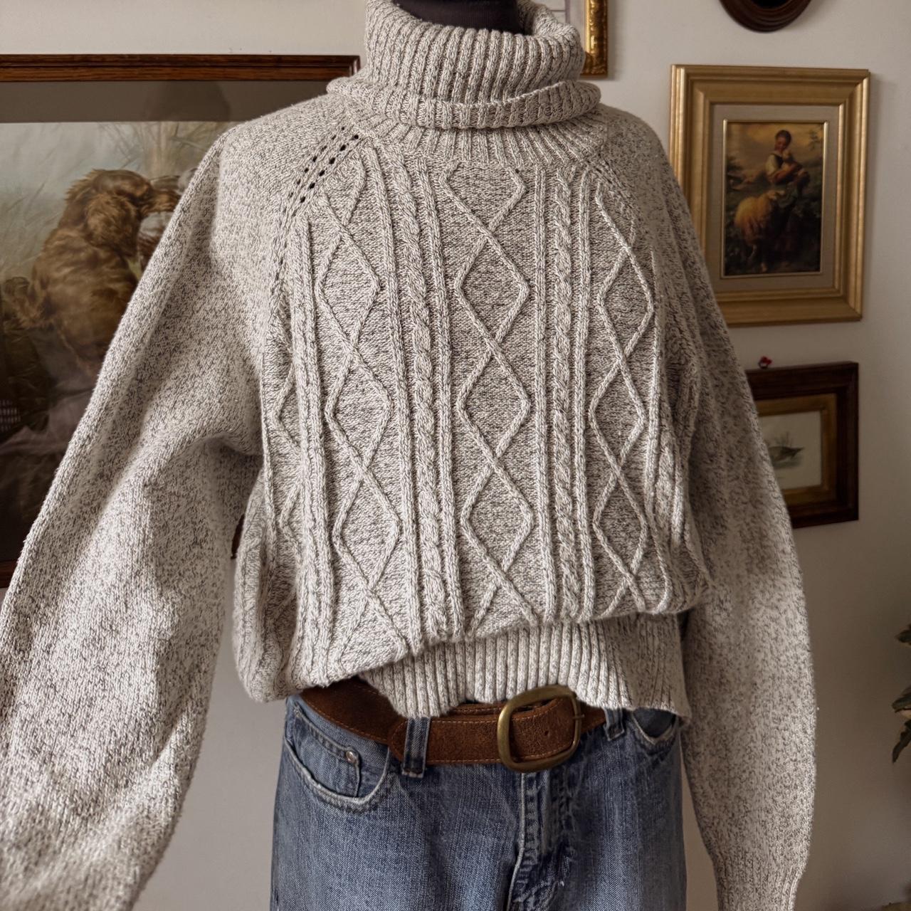 Grey cable knit cotton sweater (L)