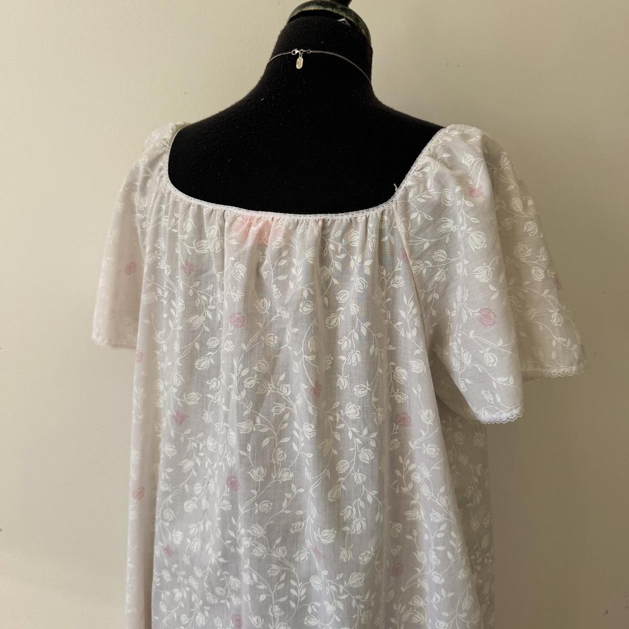 Light pink floral cottage nightgown (XL)