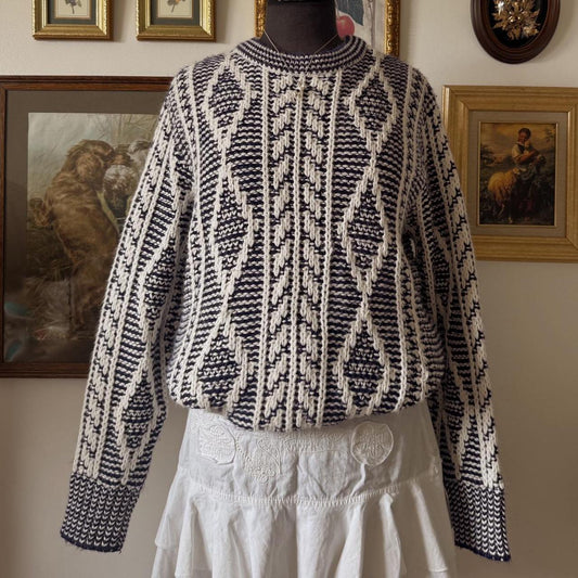 Navy fisherman knit sweater (S)