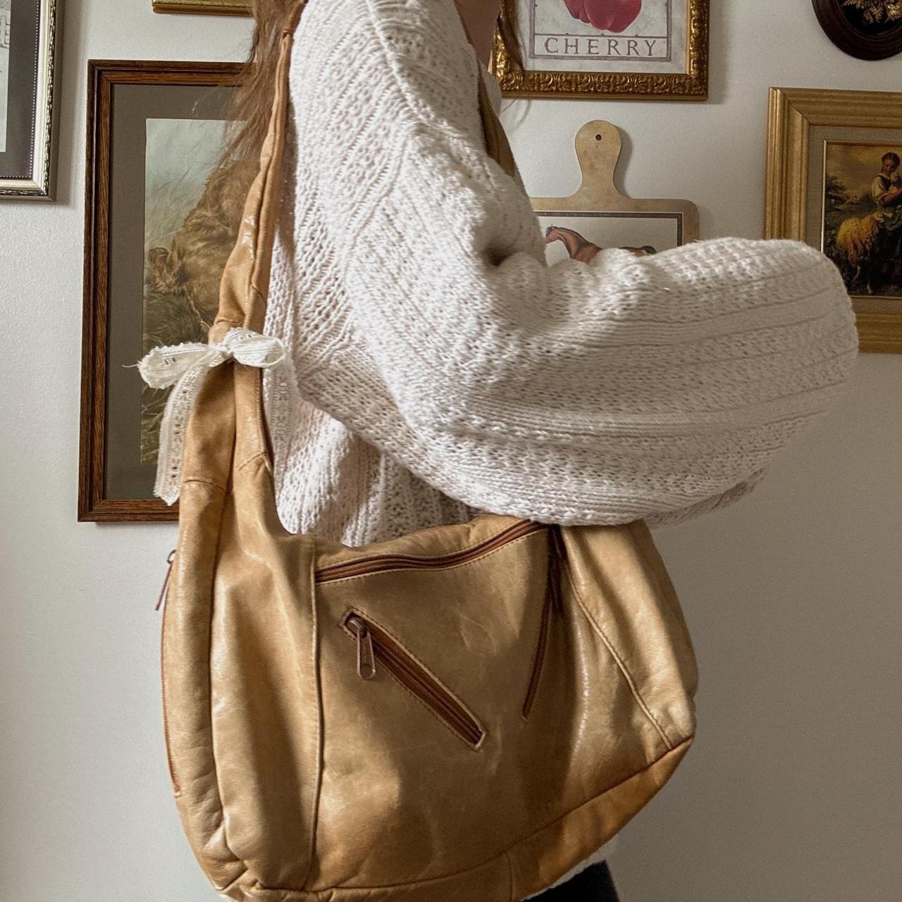 Slouch leather bag