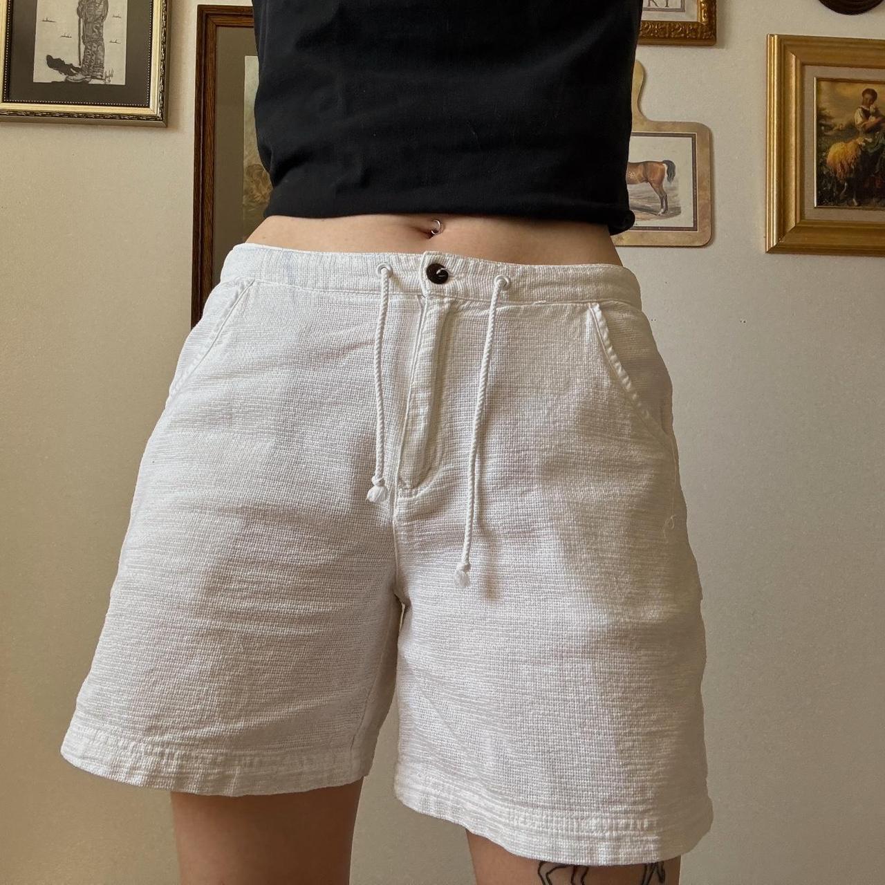 White cotton shorts (M)