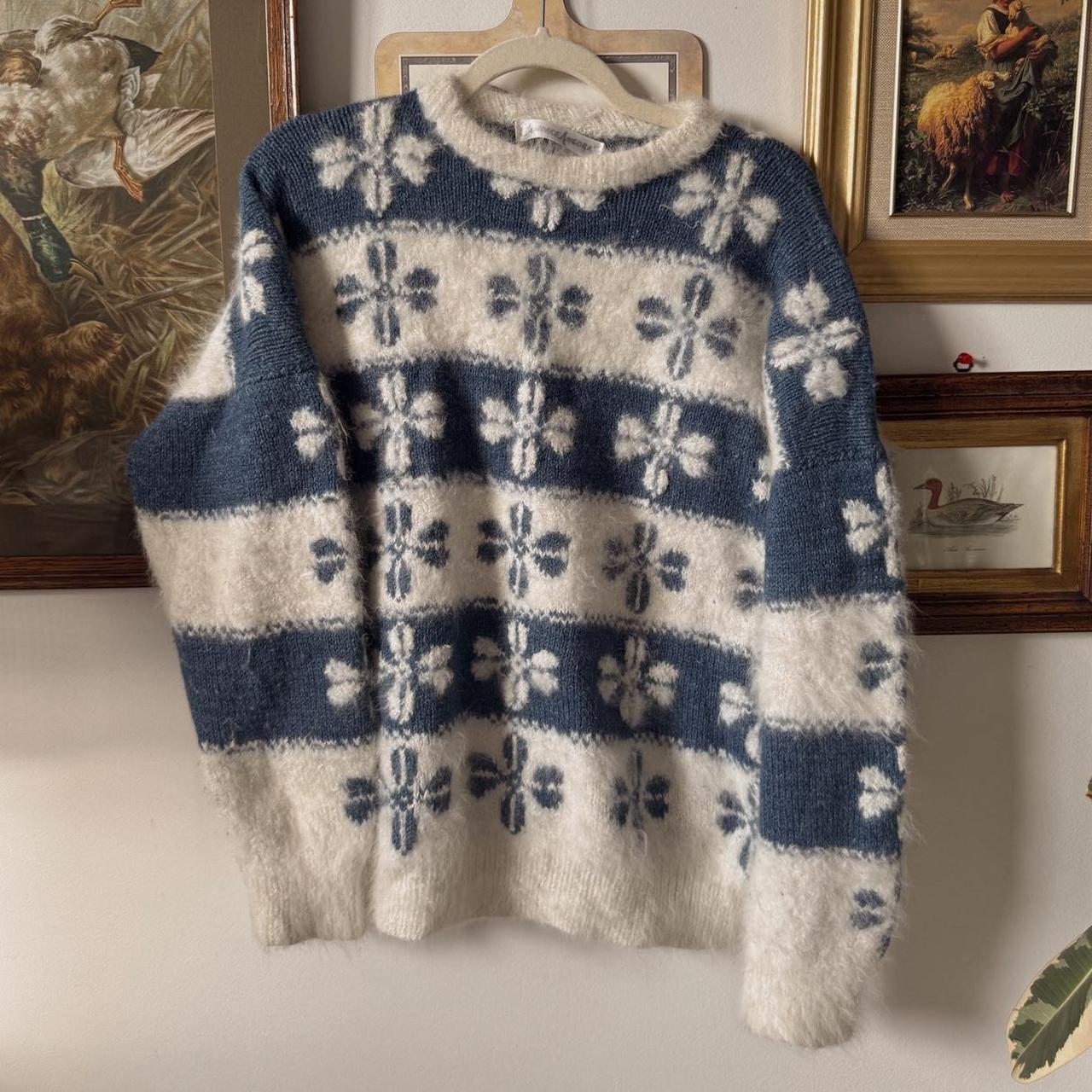 Angora knit flower sweater (S/M)