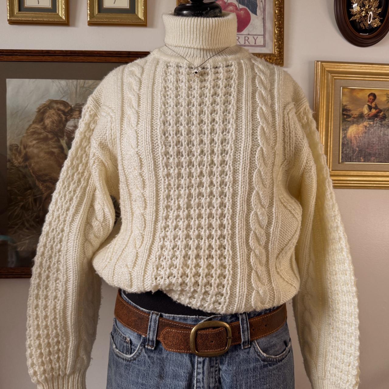 Cream cable knit turtleneck sweater (M)
