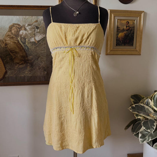 Butter yellow mini dress (M)