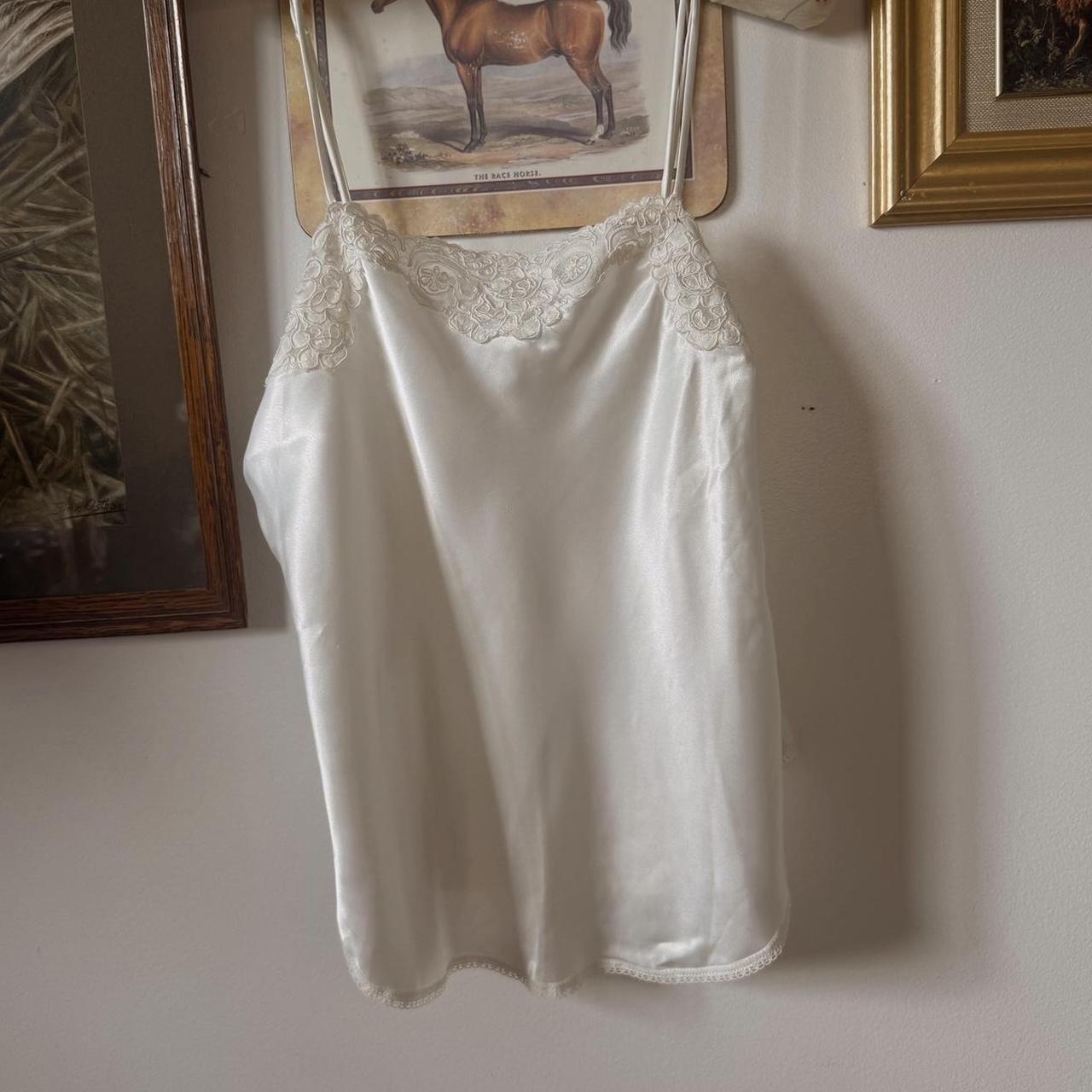 Cream lace satin cami tank (M)