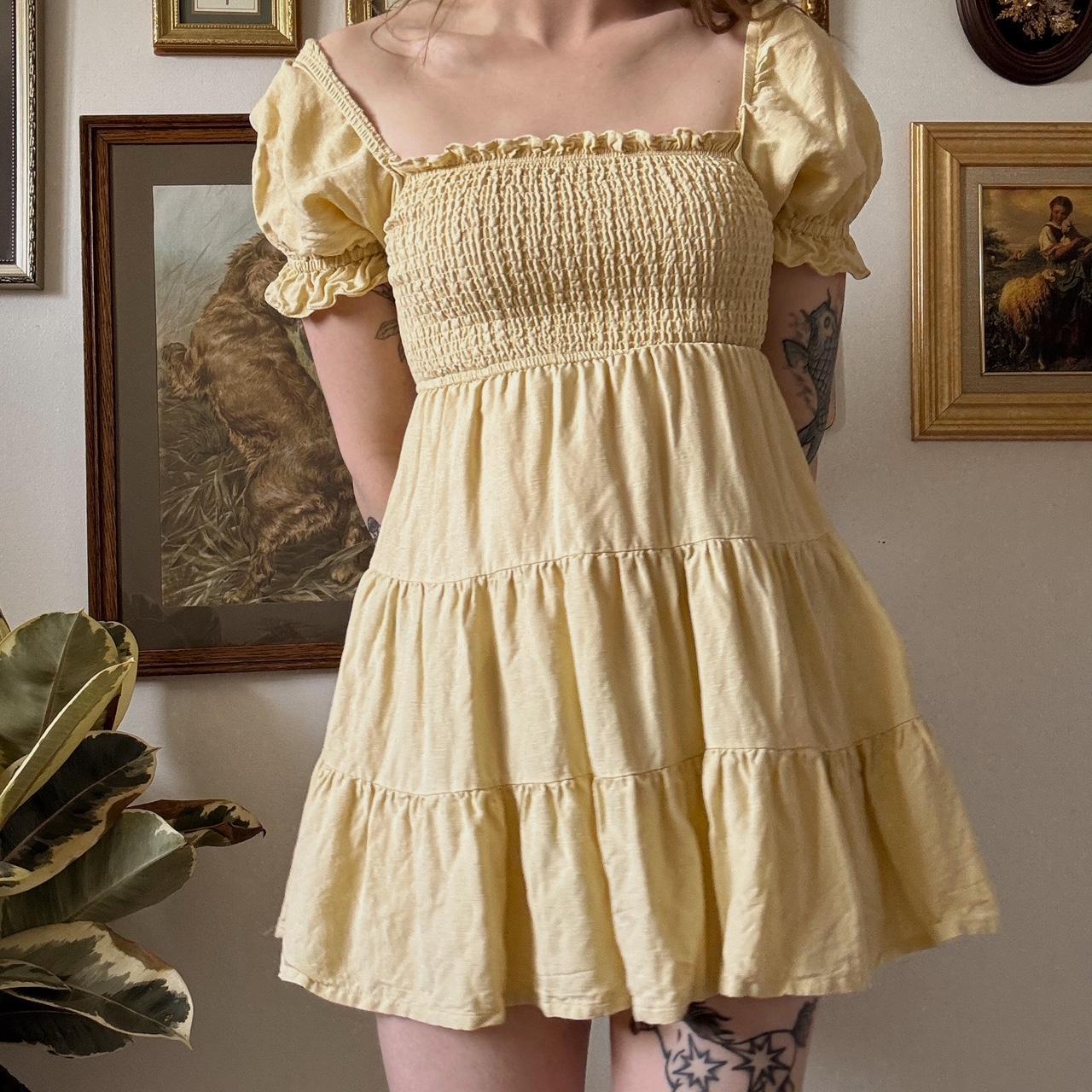 Butter yellow mini dress (XS)