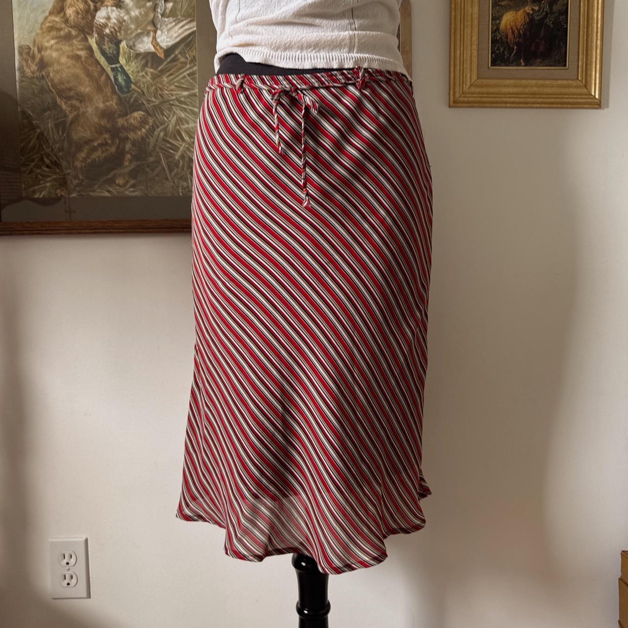 Red striped Y2K midi skirt (M)