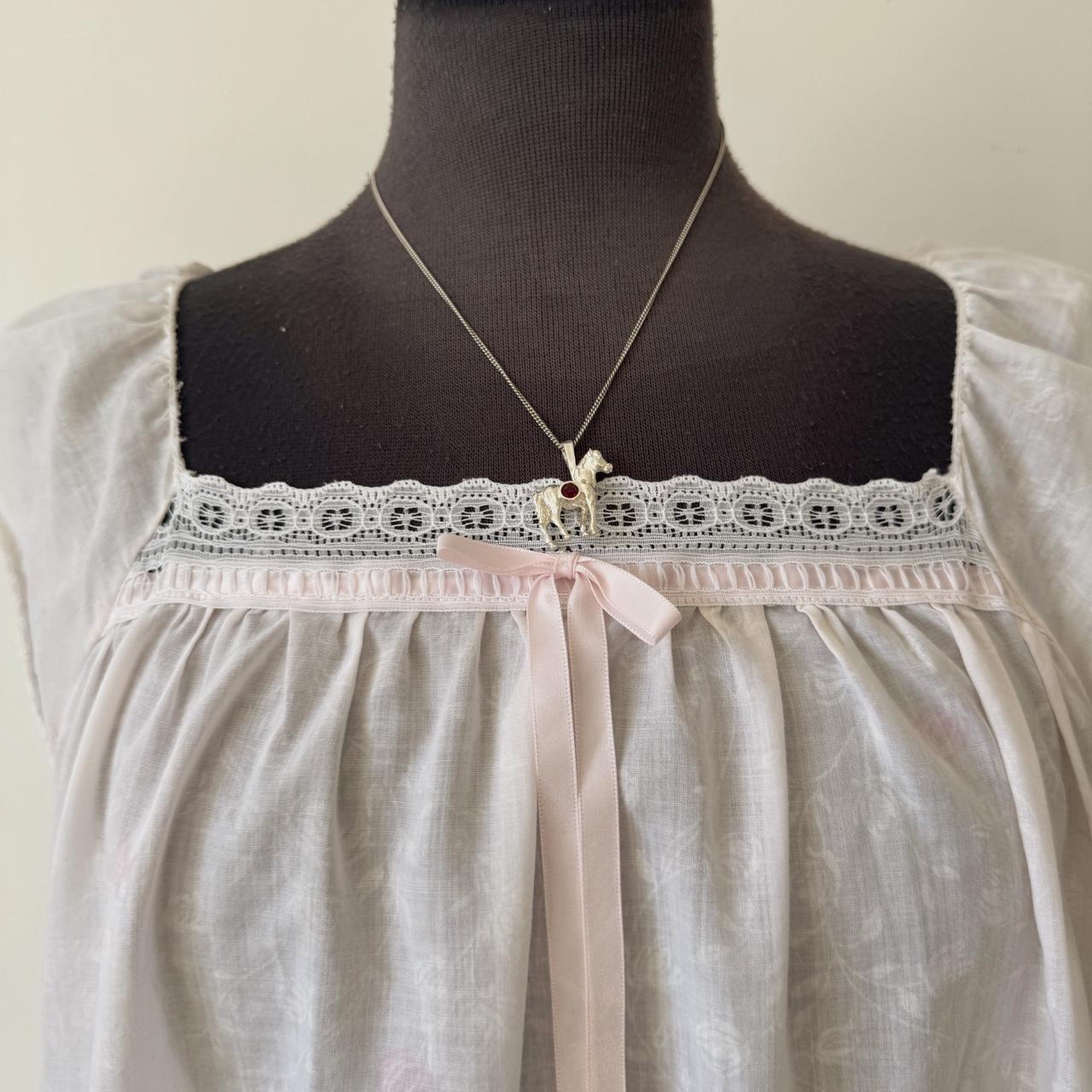 Soft pink cottage lace nightgown (L)