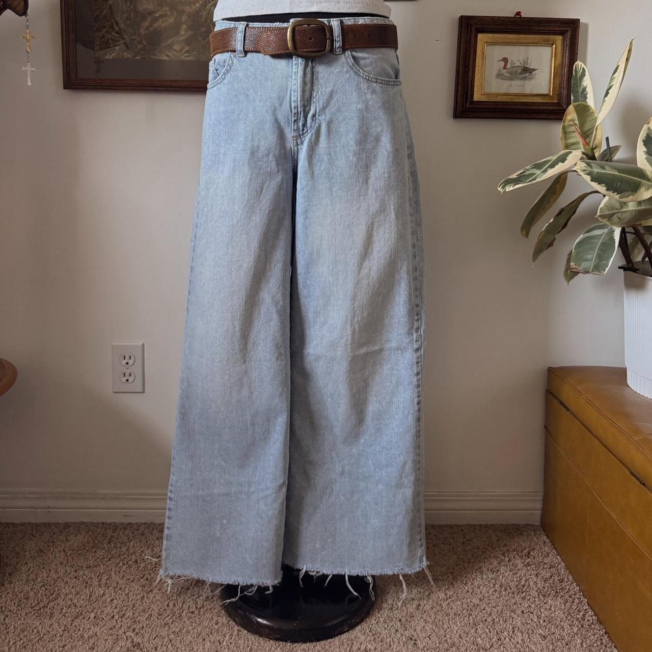 Baggy wide leg light wash jeans (32")