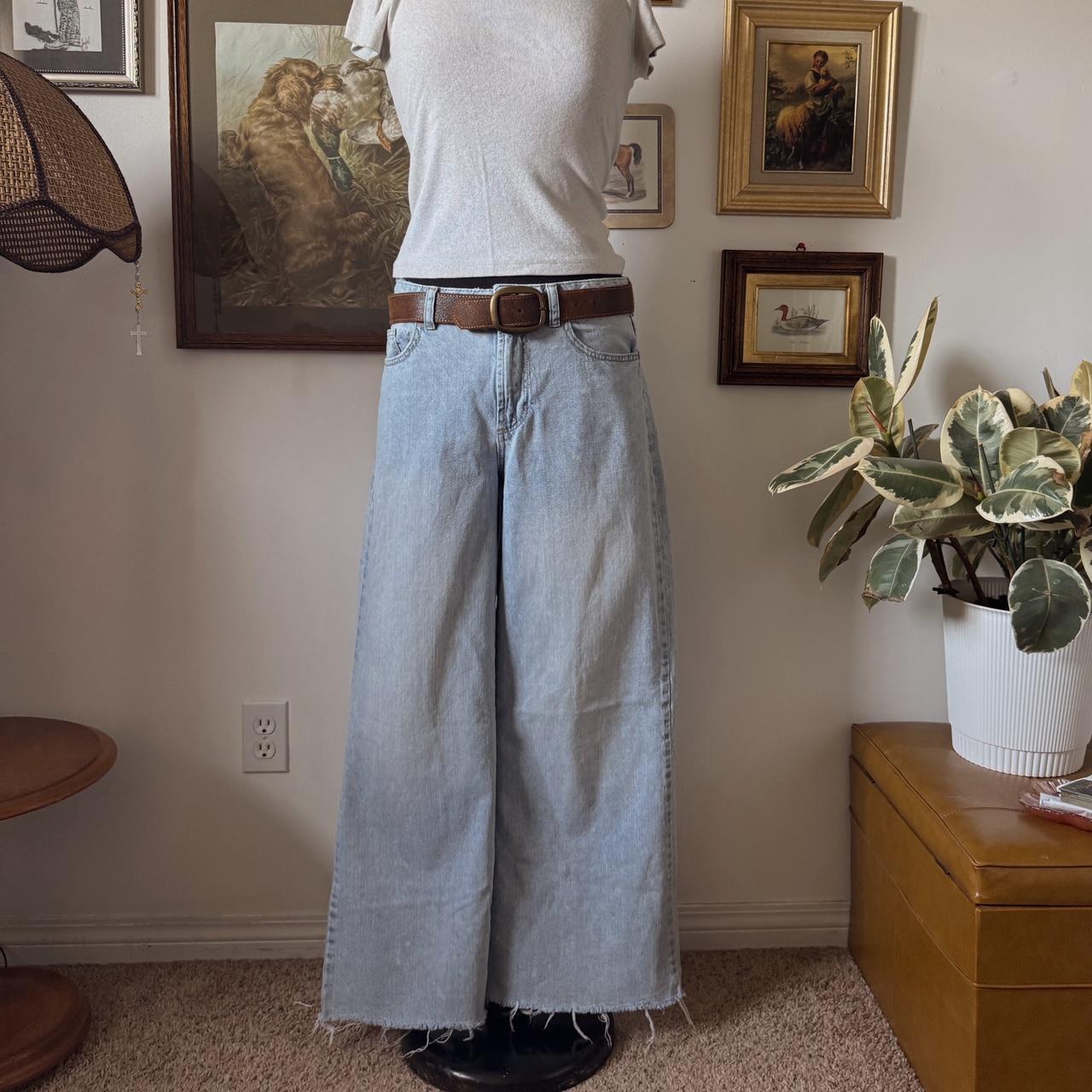 Baggy wide leg light wash jeans (32")