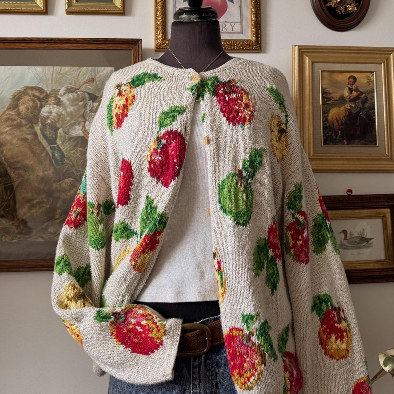 Vintage knit apple cardigan (XL)