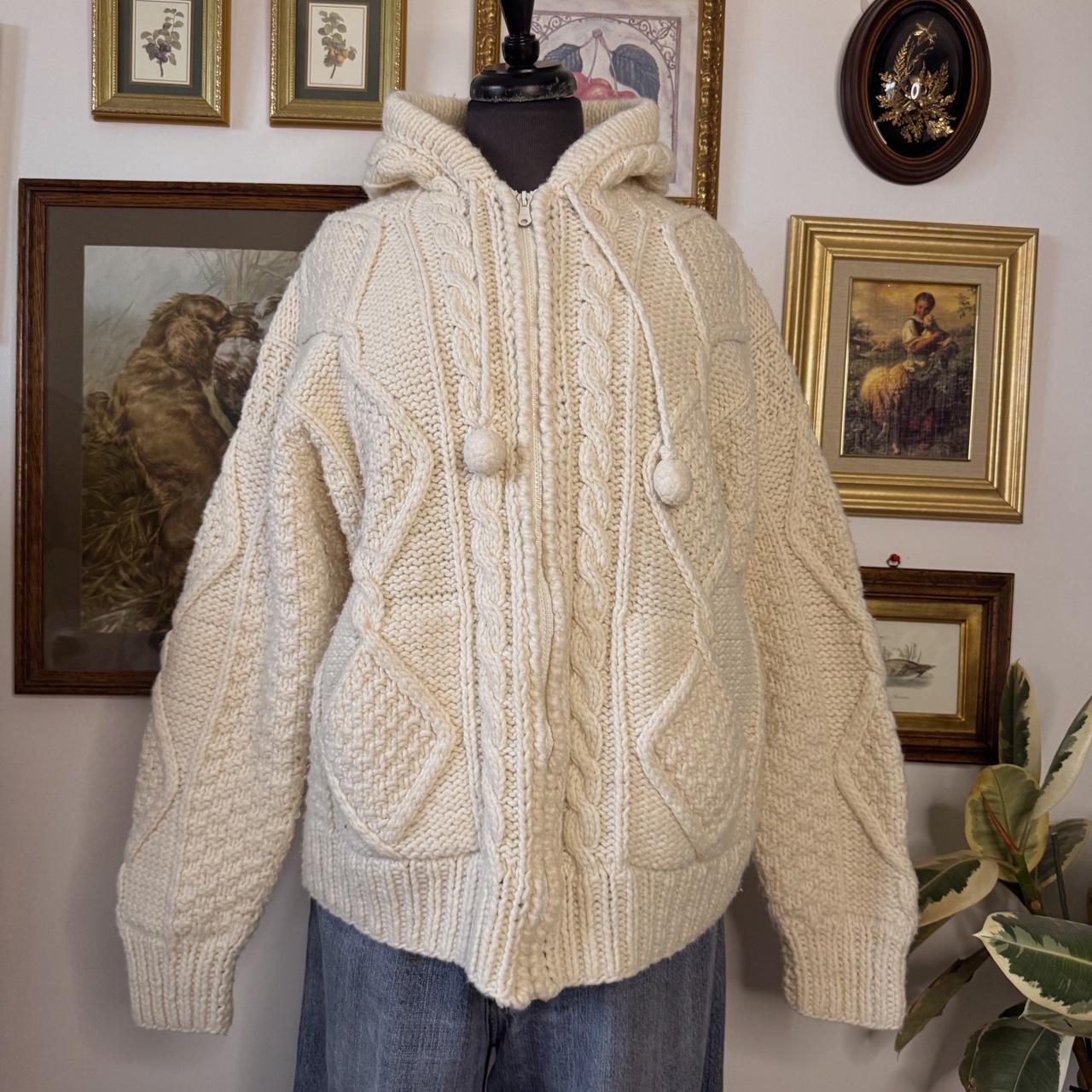 Cream cable knit zip up hoodie (M/L)