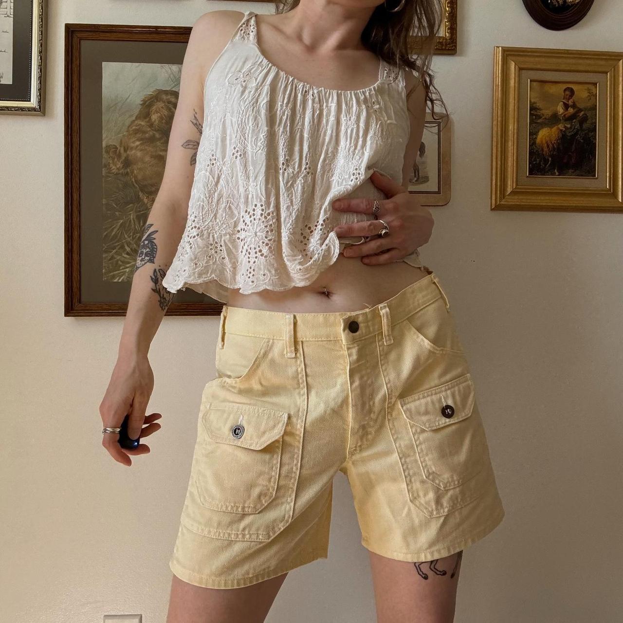 Buttercream vintage shorts (32")