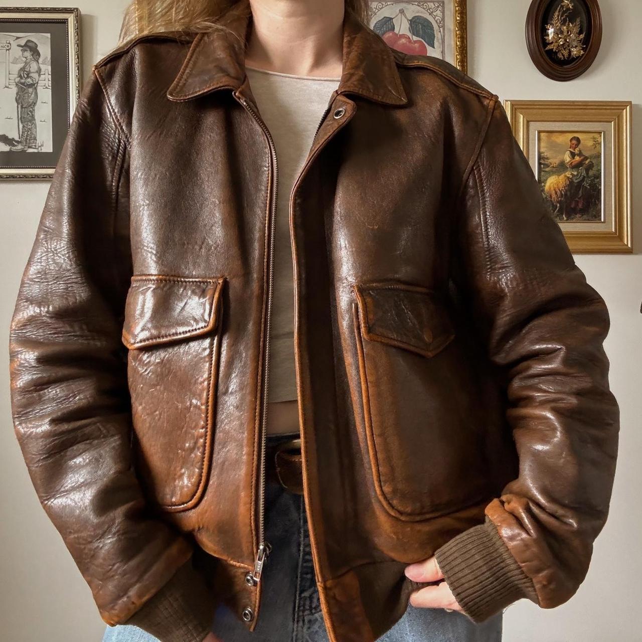 Brown leather bomber jacket (L)