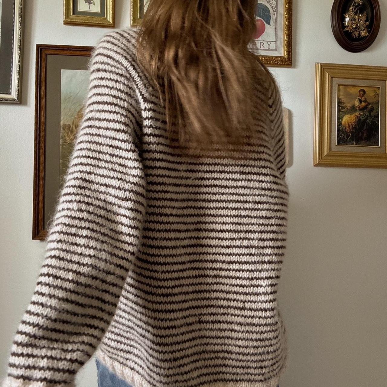 Stripe knit fall sweater (L)