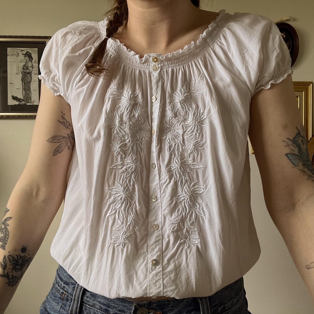 Floral white cottage blouse (M)